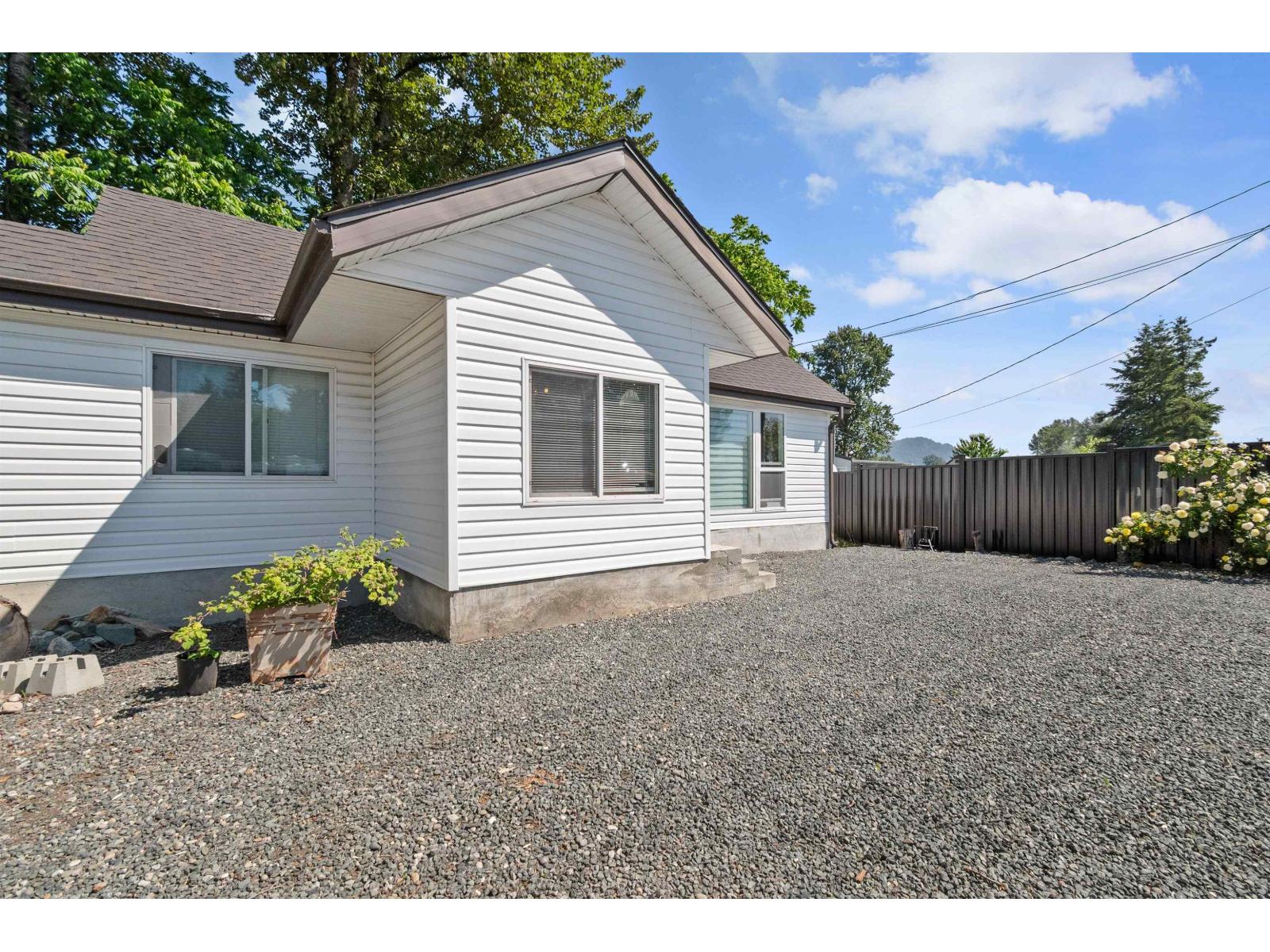 41023 YALE ROAD, Greendale