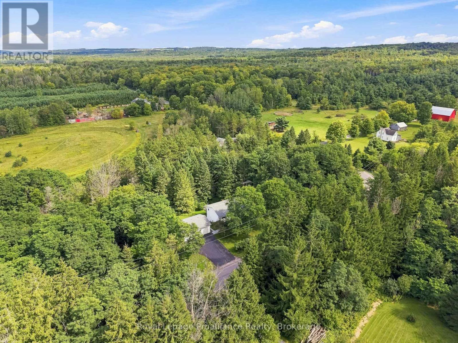 1528 PINEWOOD SCHOOL ROAD