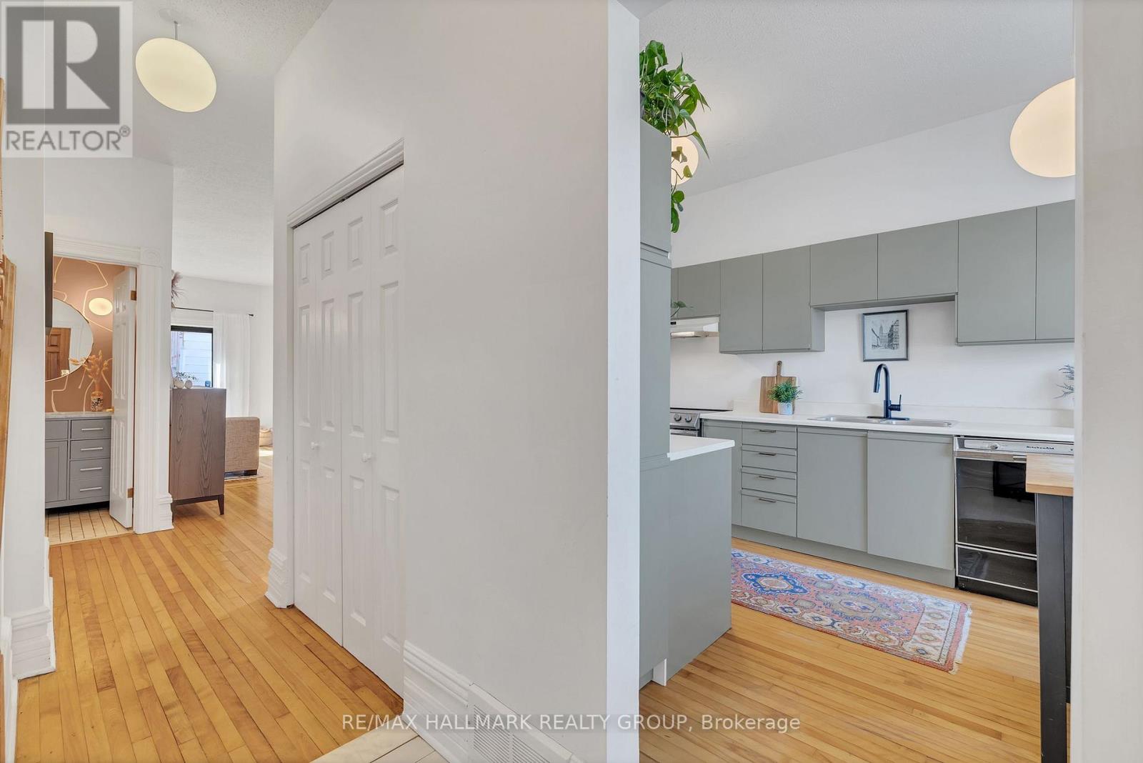 88 KING EDWARD AVENUE