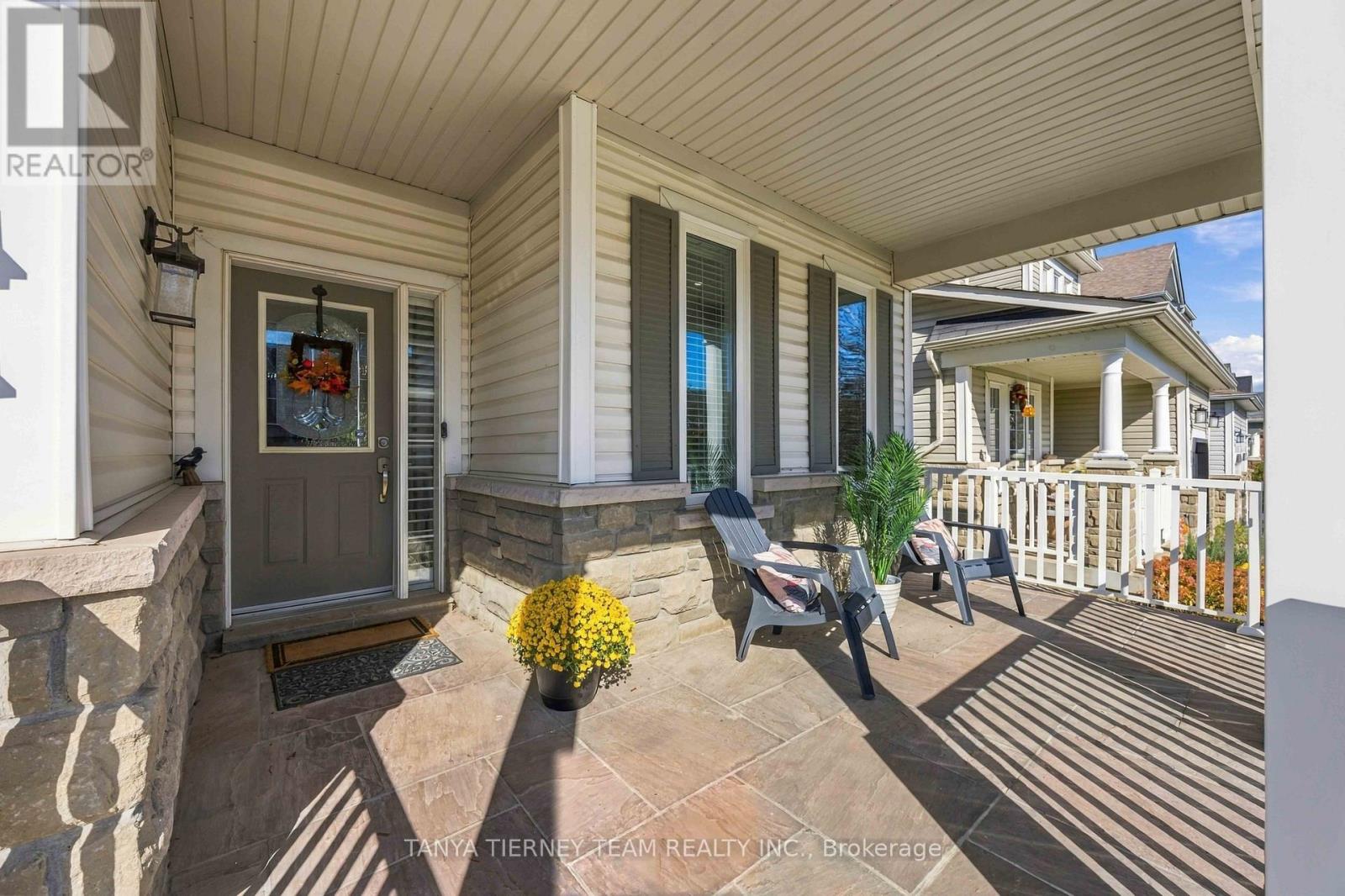 47 MIKAYLA CRESCENT