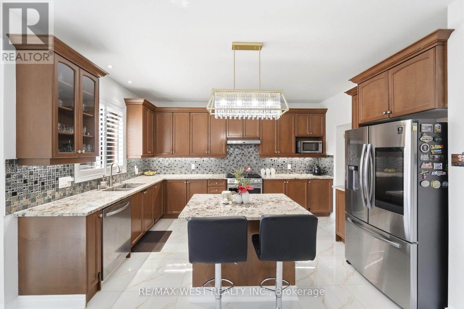 356 ROBERT FERRIE DRIVE