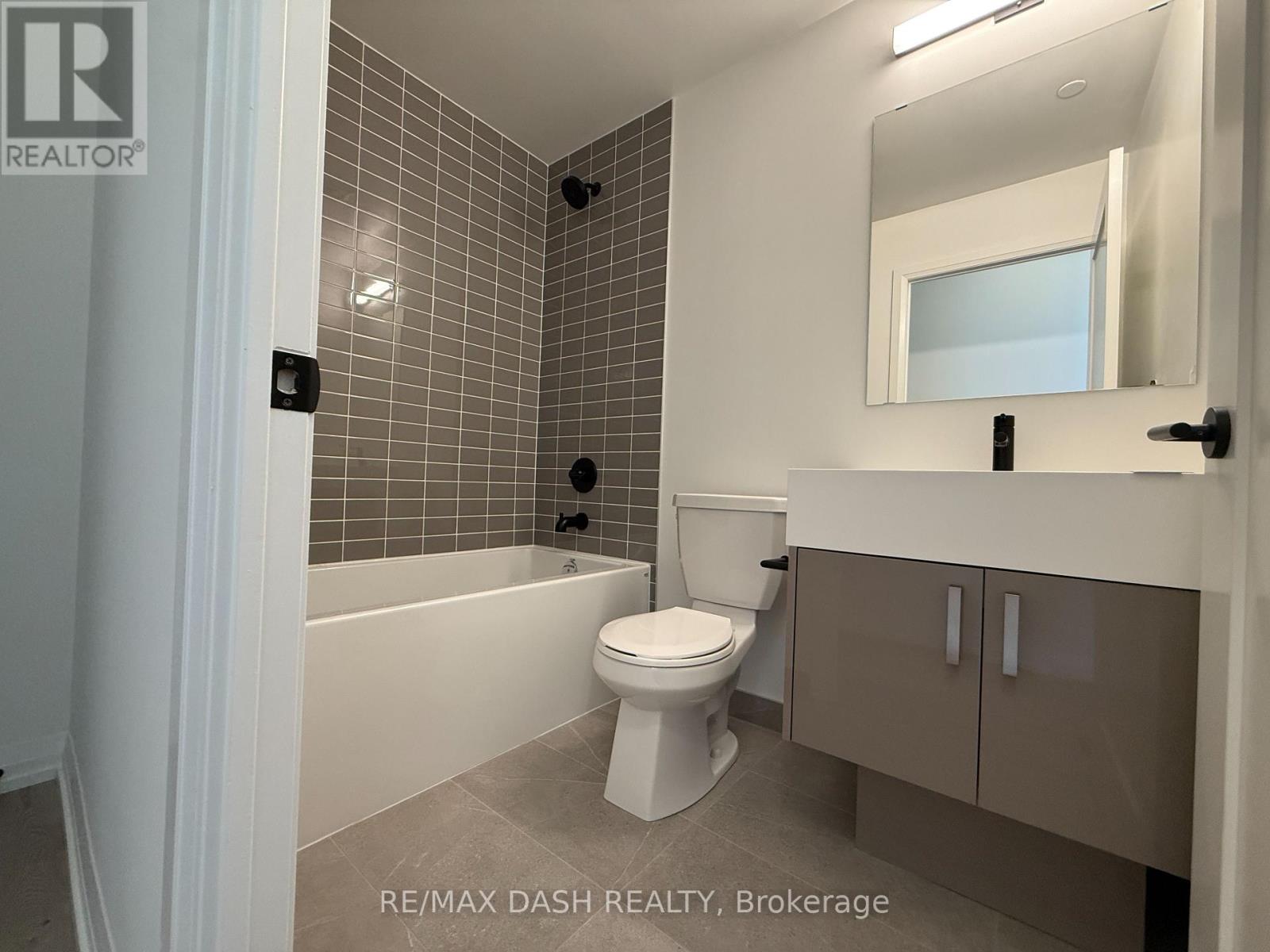 LP03 - 280 DUNDAS STREET W