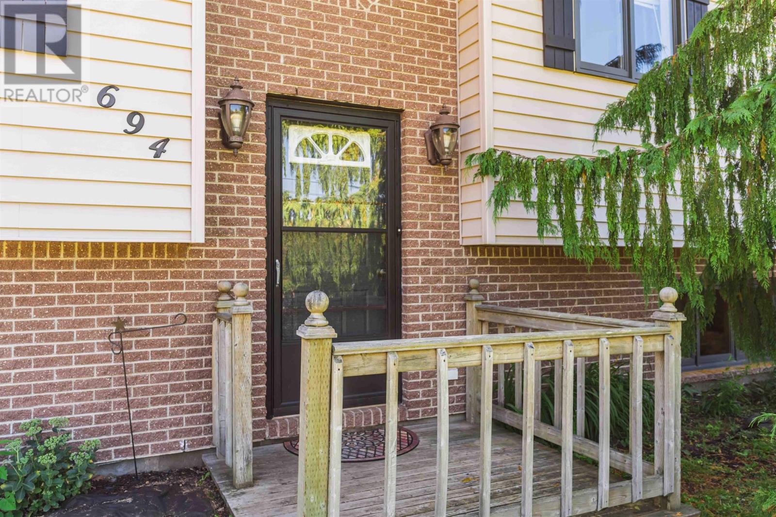 694 Main Street - Photo 4