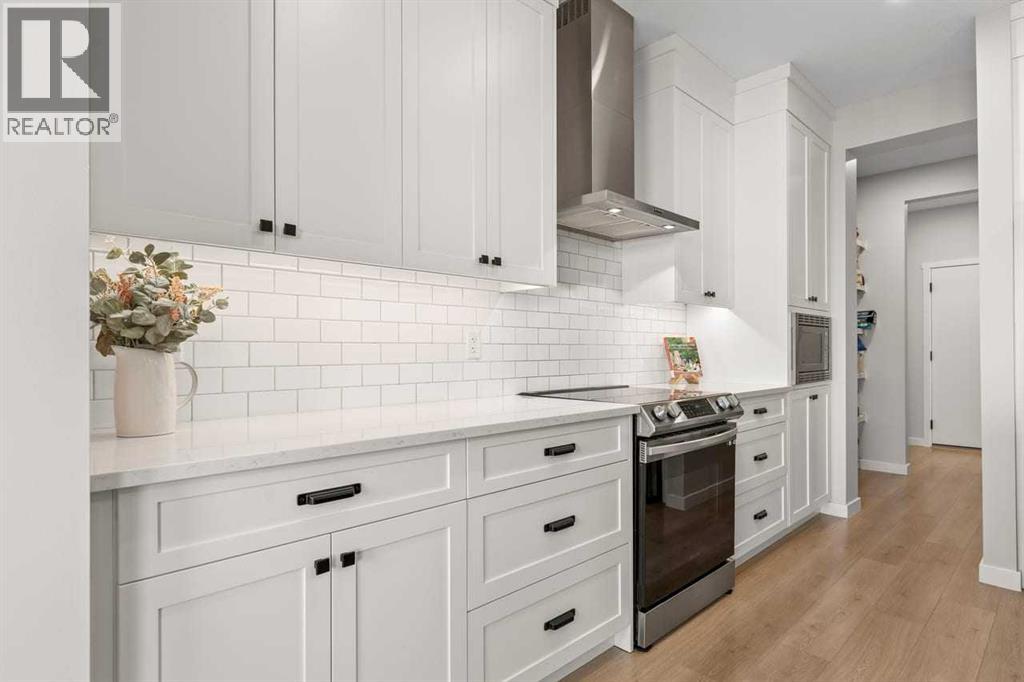 45 Savoy Landing SE