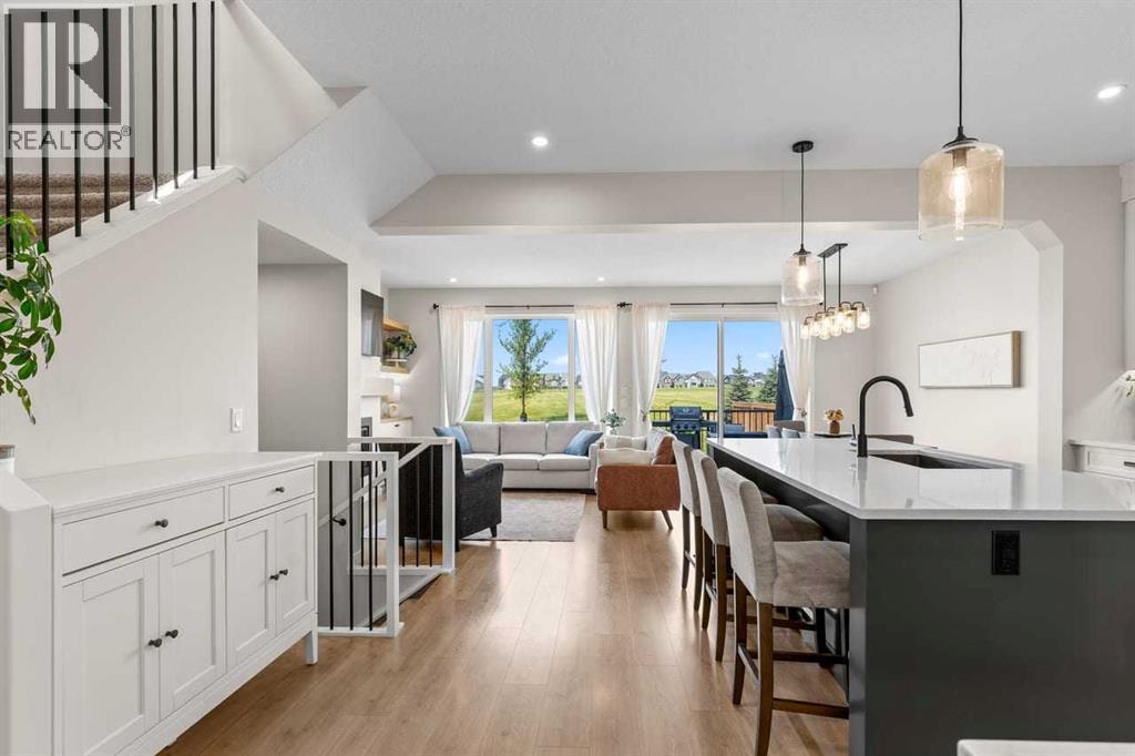 45 Savoy Landing SE