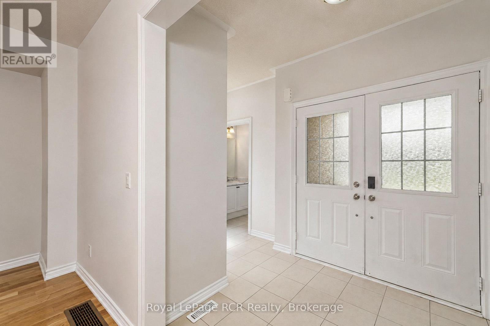 444 VANDUSEN AVENUE