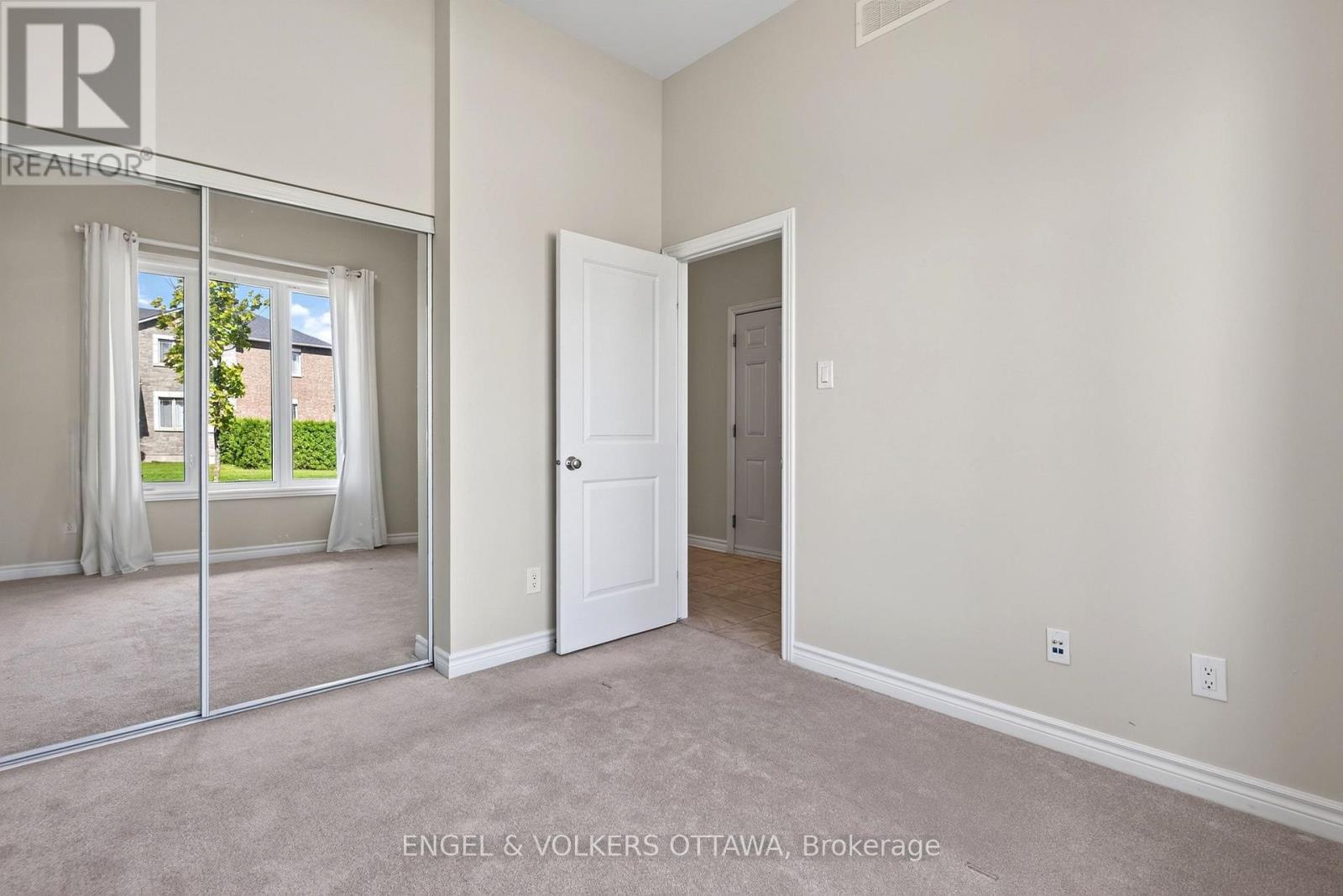 920 LUCERNE DRIVE