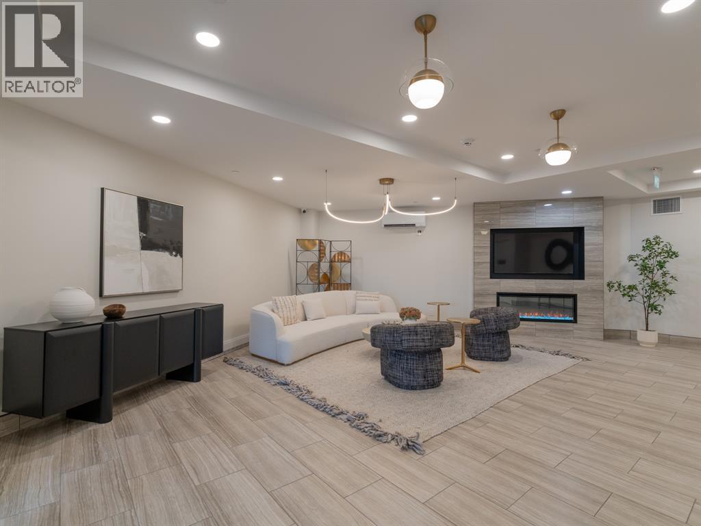 1540 VENETIAN BOULEVARD Unit# 504