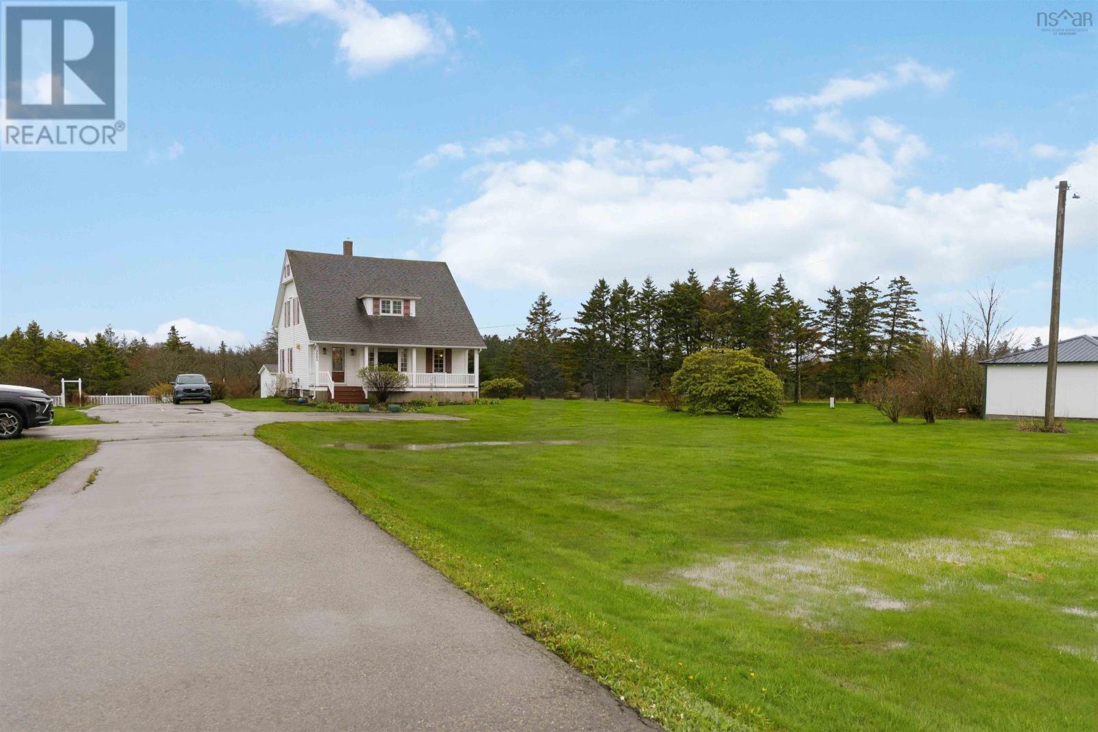 3662 Highway 1 - Photo 2