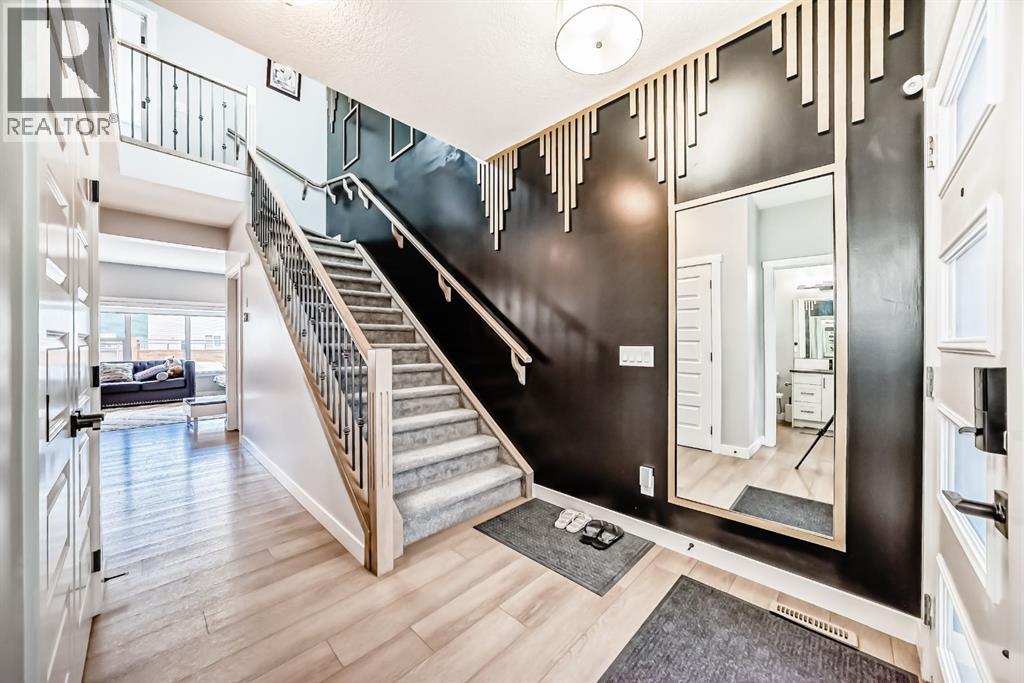 216 Homestead Grove NE