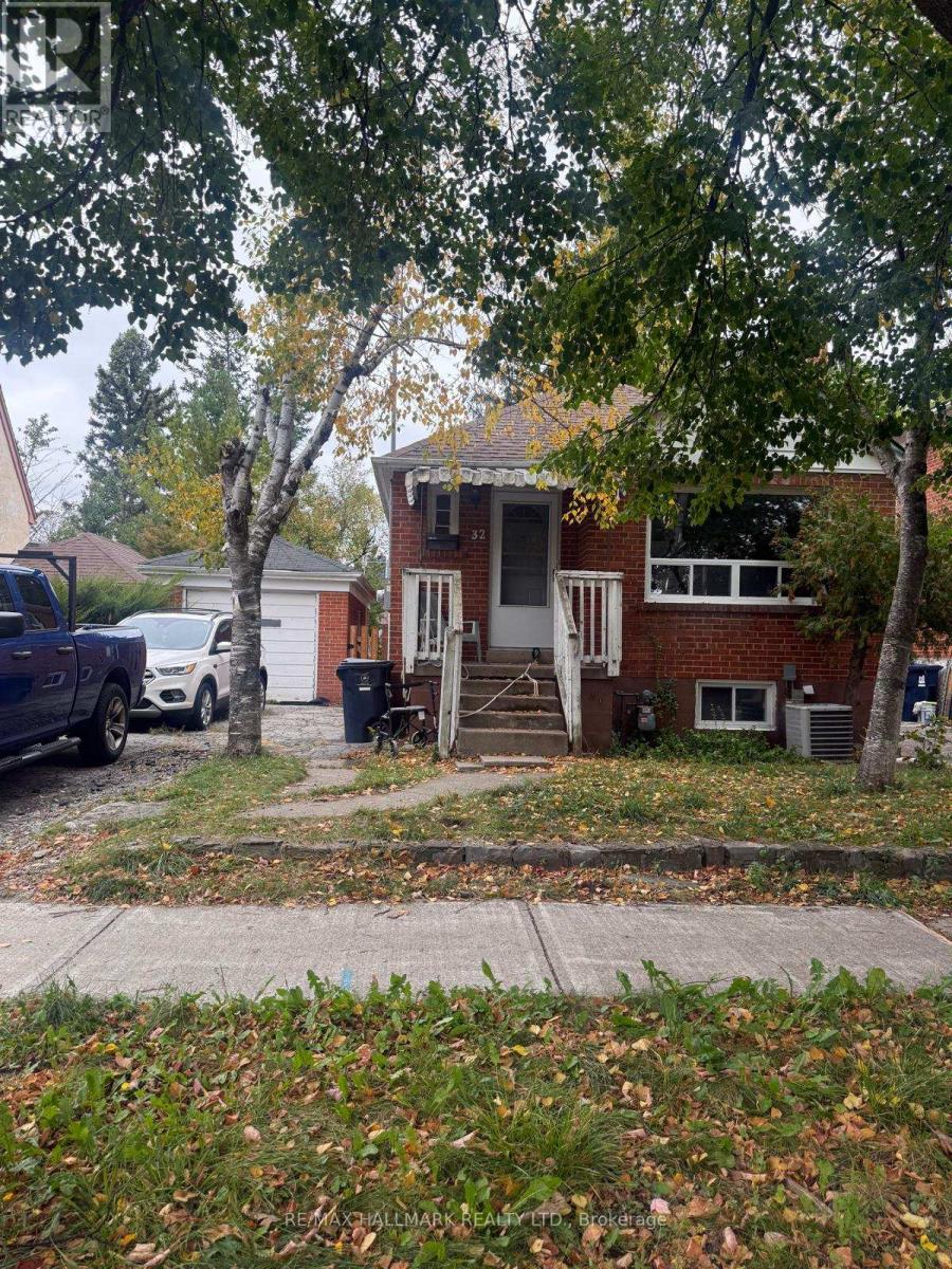 32 NEWTON DRIVE, TORONTO (NEWTONBROOK EAST), ON M2M 2M7 - Image 475155804.jpeg?d=l