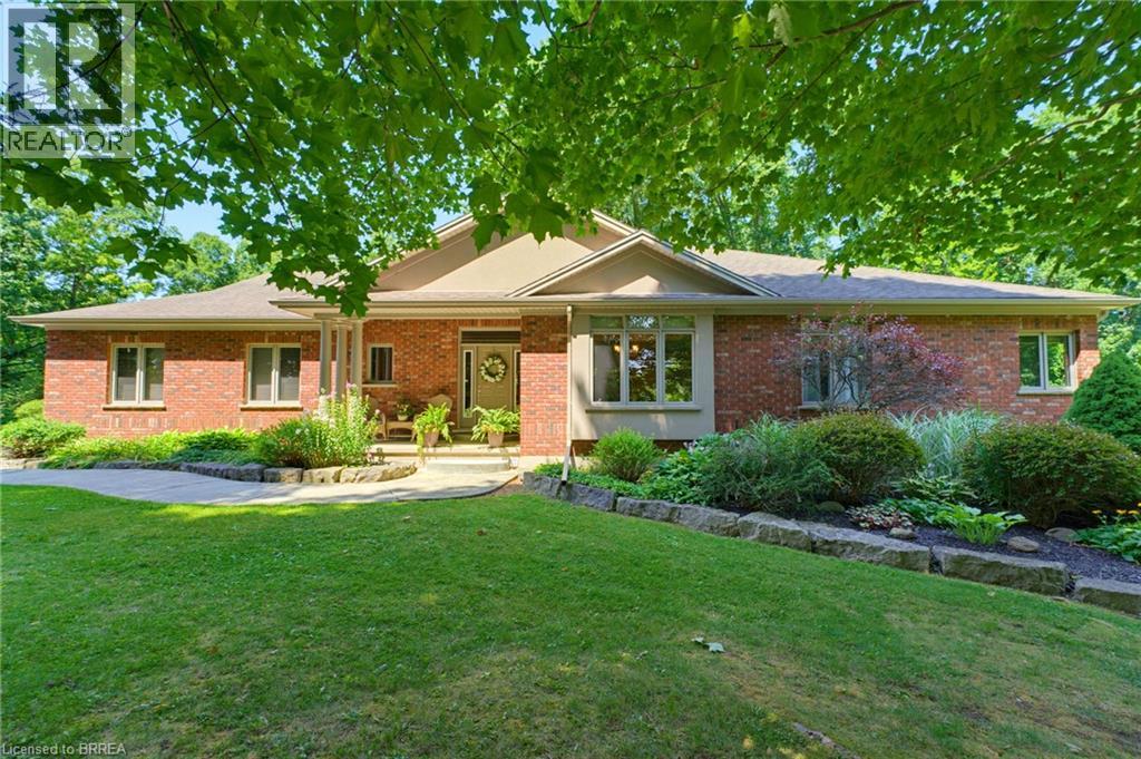 301 GOVERNORS ROAD, PARIS, ON N3L 3E1 - Image 2555306693.jpeg?d=l