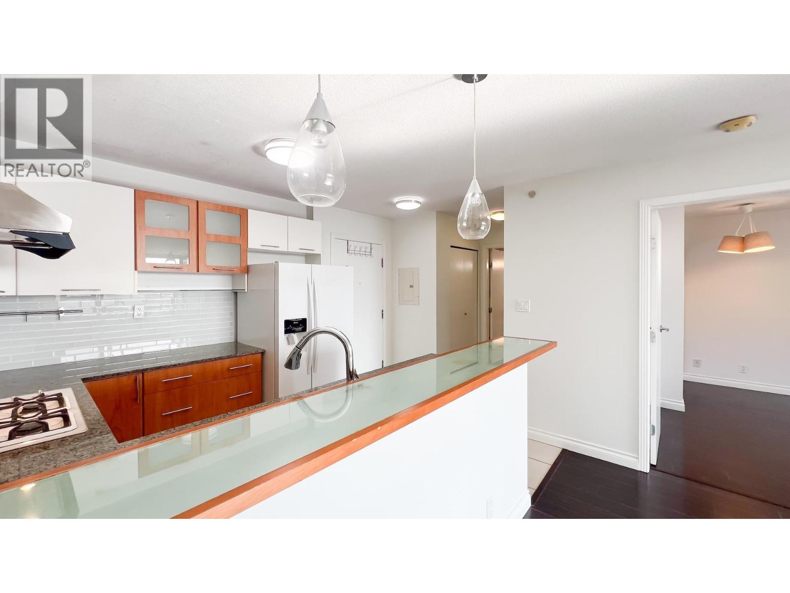 816 7831 WESTMINSTER HIGHWAY