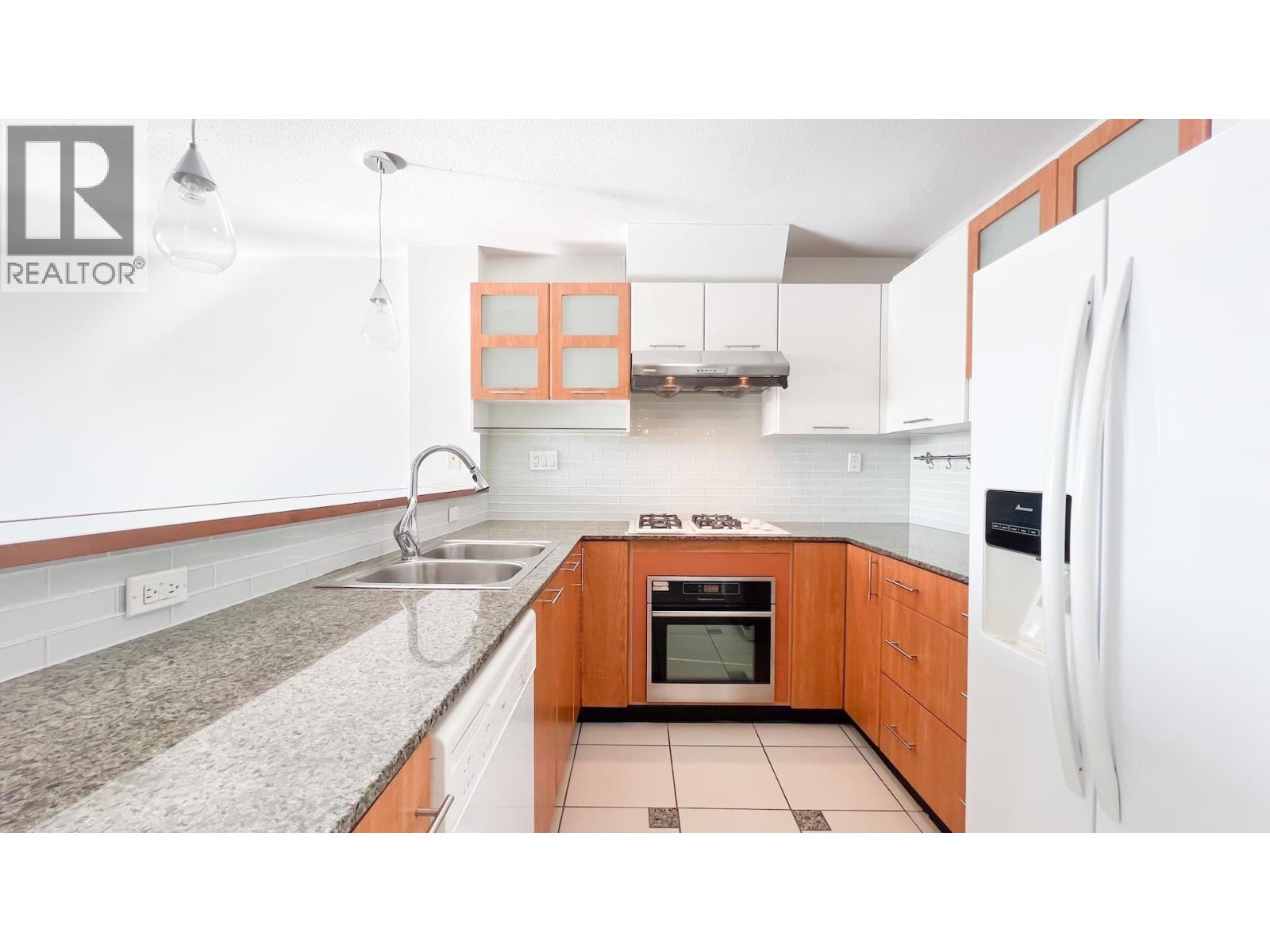 816 7831 WESTMINSTER HIGHWAY