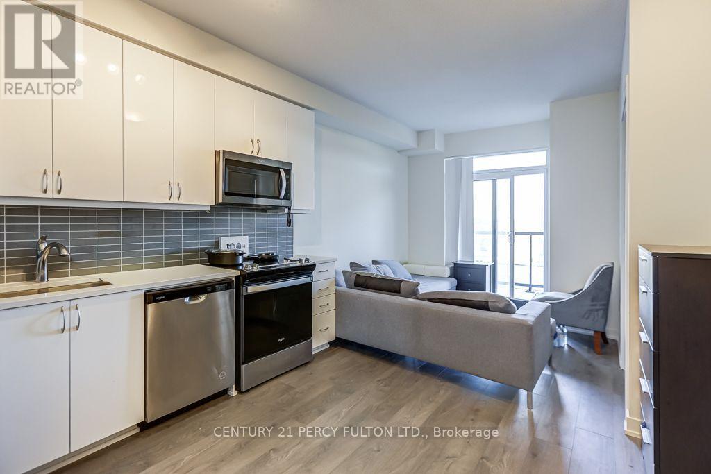 1110 - 38 ANNIE CRAIG DRIVE
