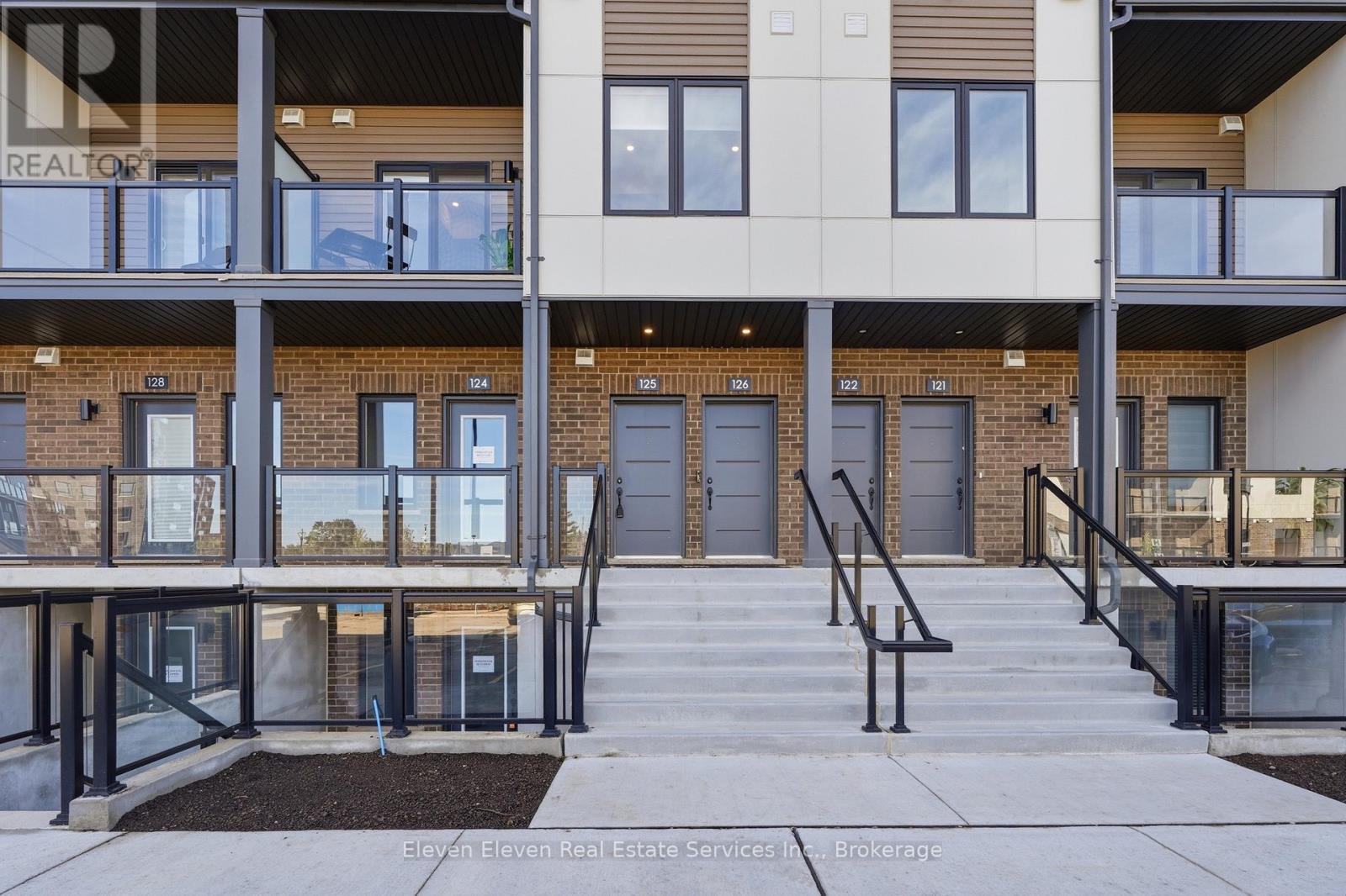 54 - 331 CLAIR ROAD E