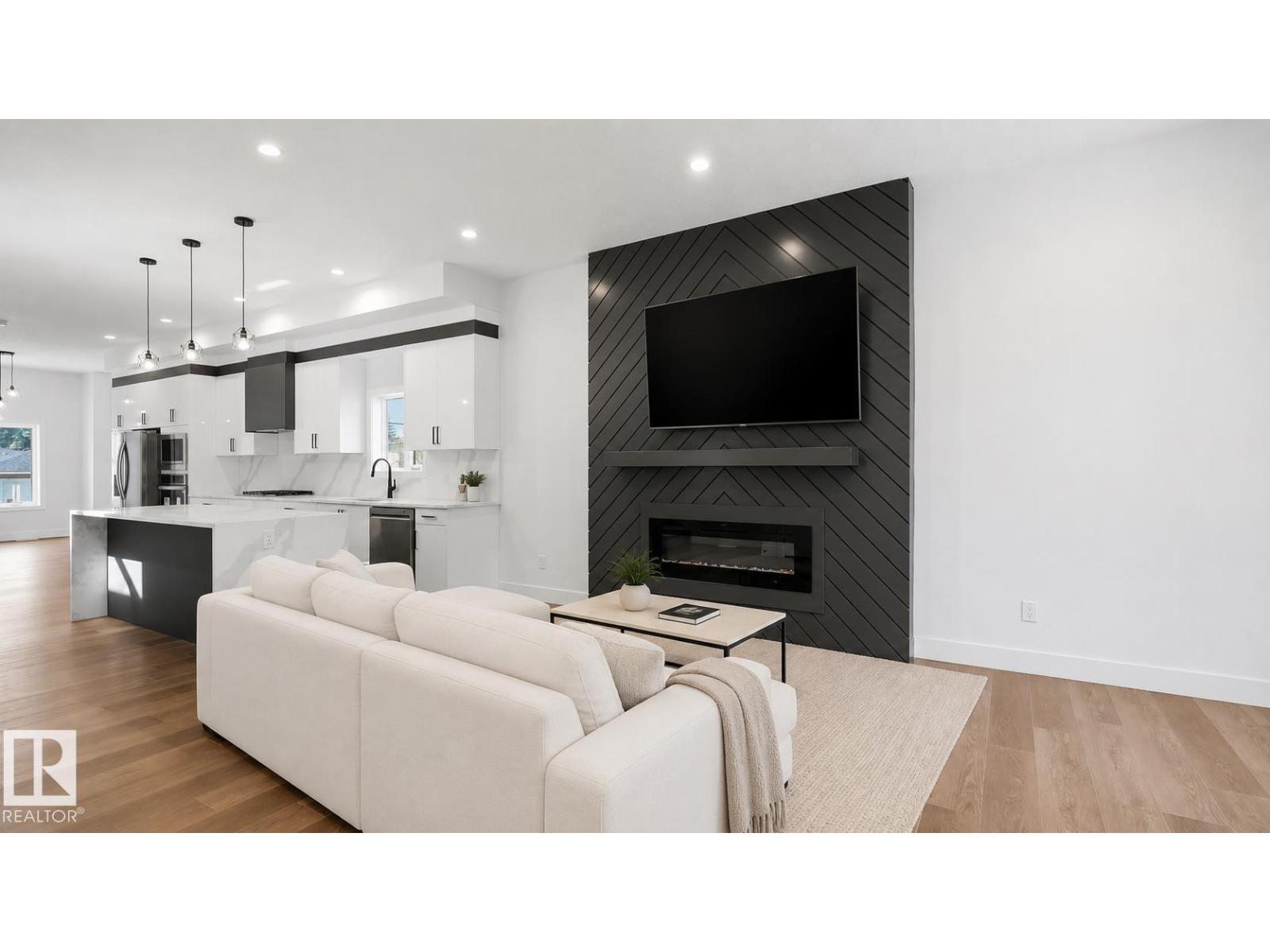 11036 128 ST NW