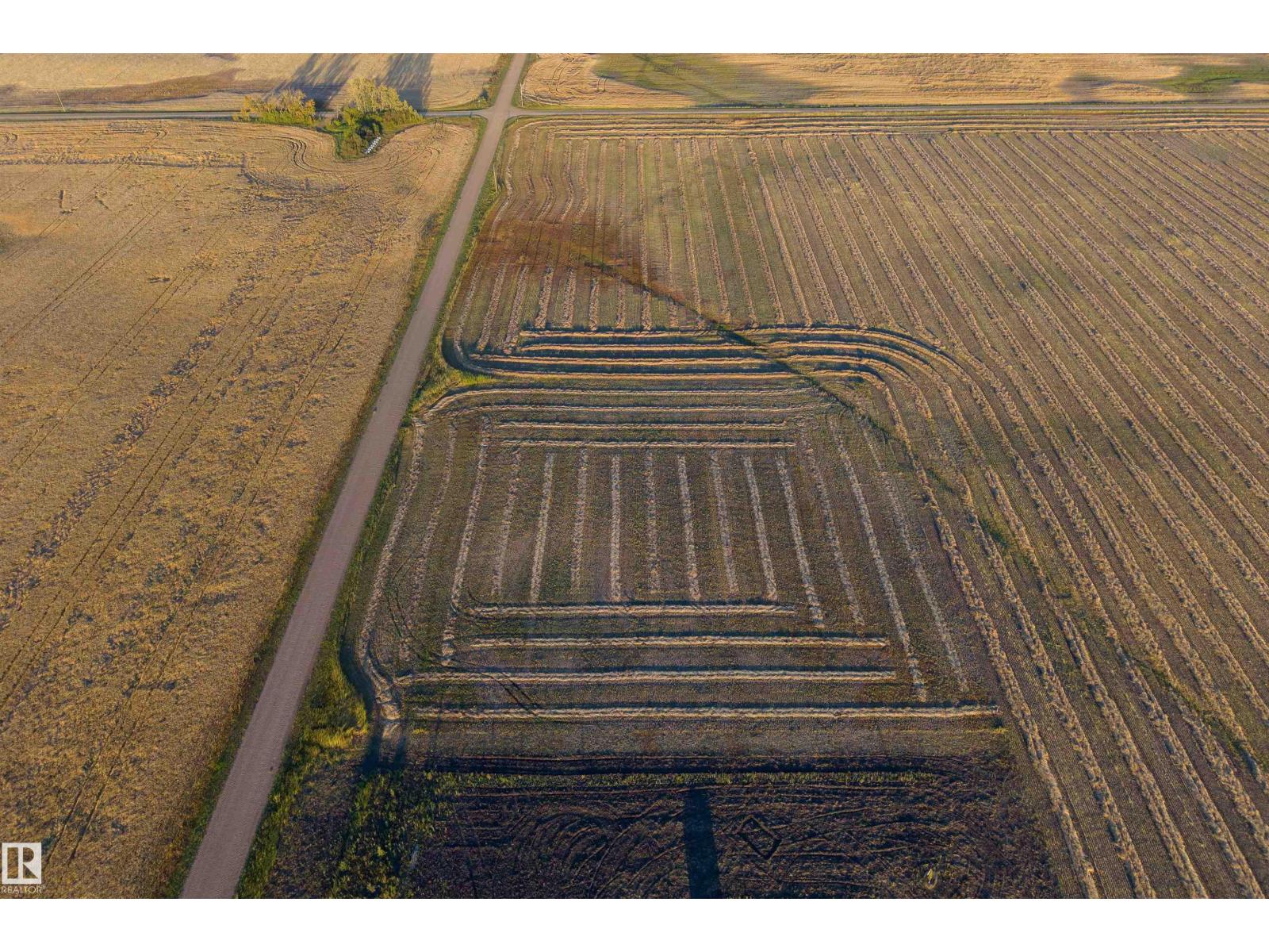 Rge Rd 261 Twp Rd 570