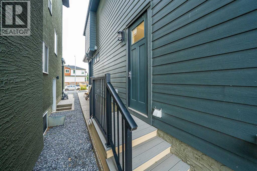 92 Walcrest View SE