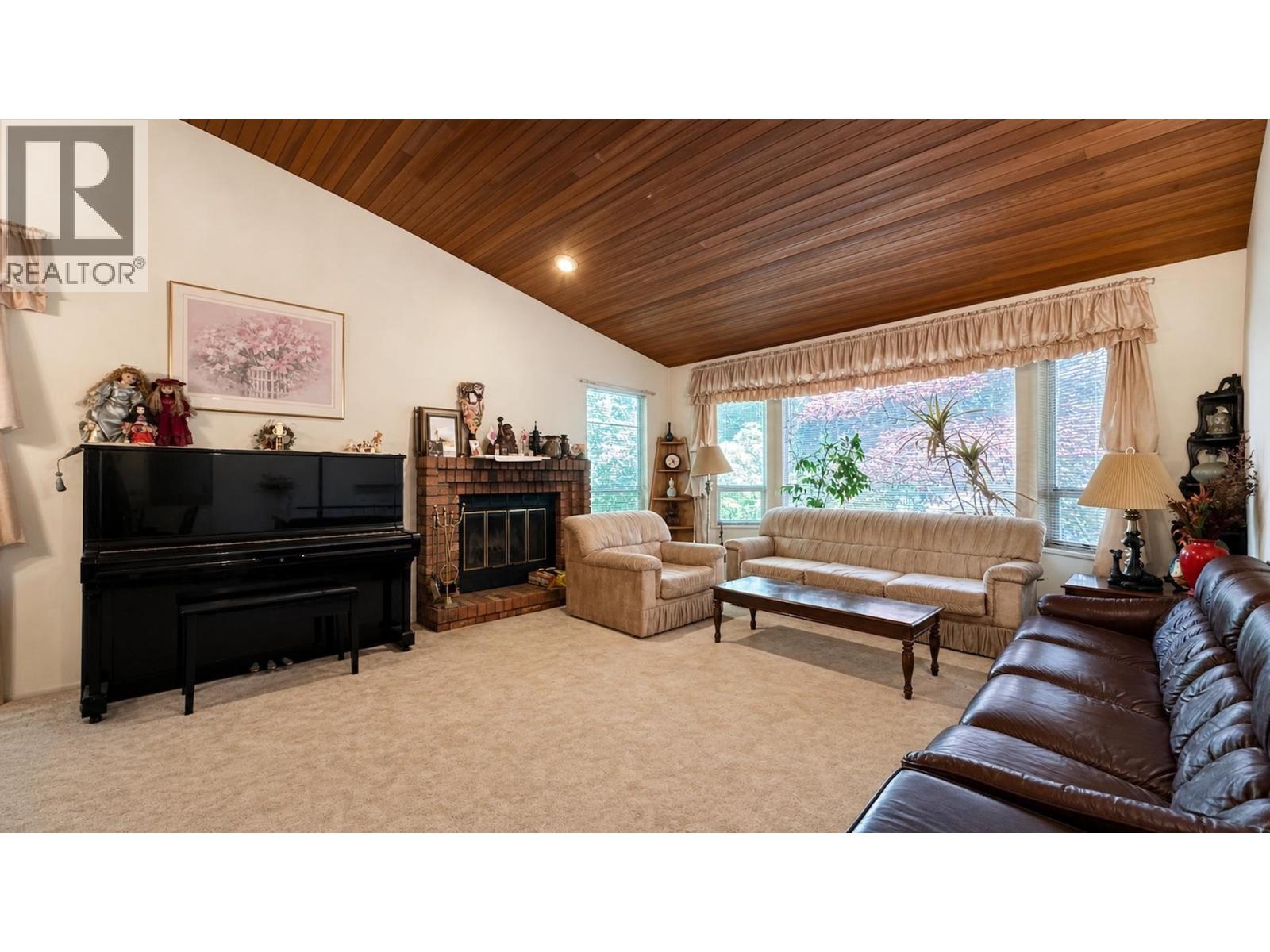 1679 WESTOVER ROAD