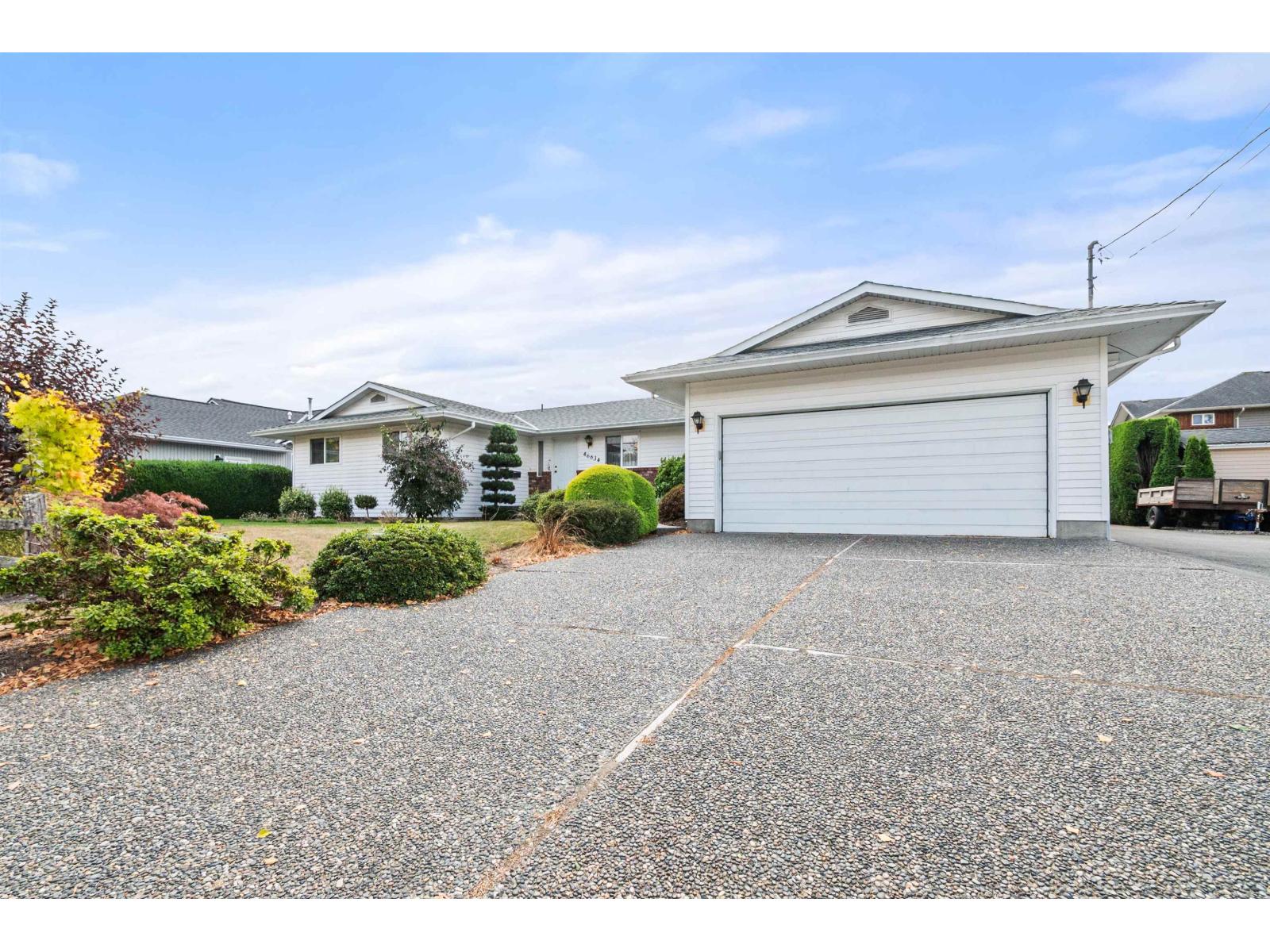 46634 ELLIOTT AVENUE, Fairfield Island