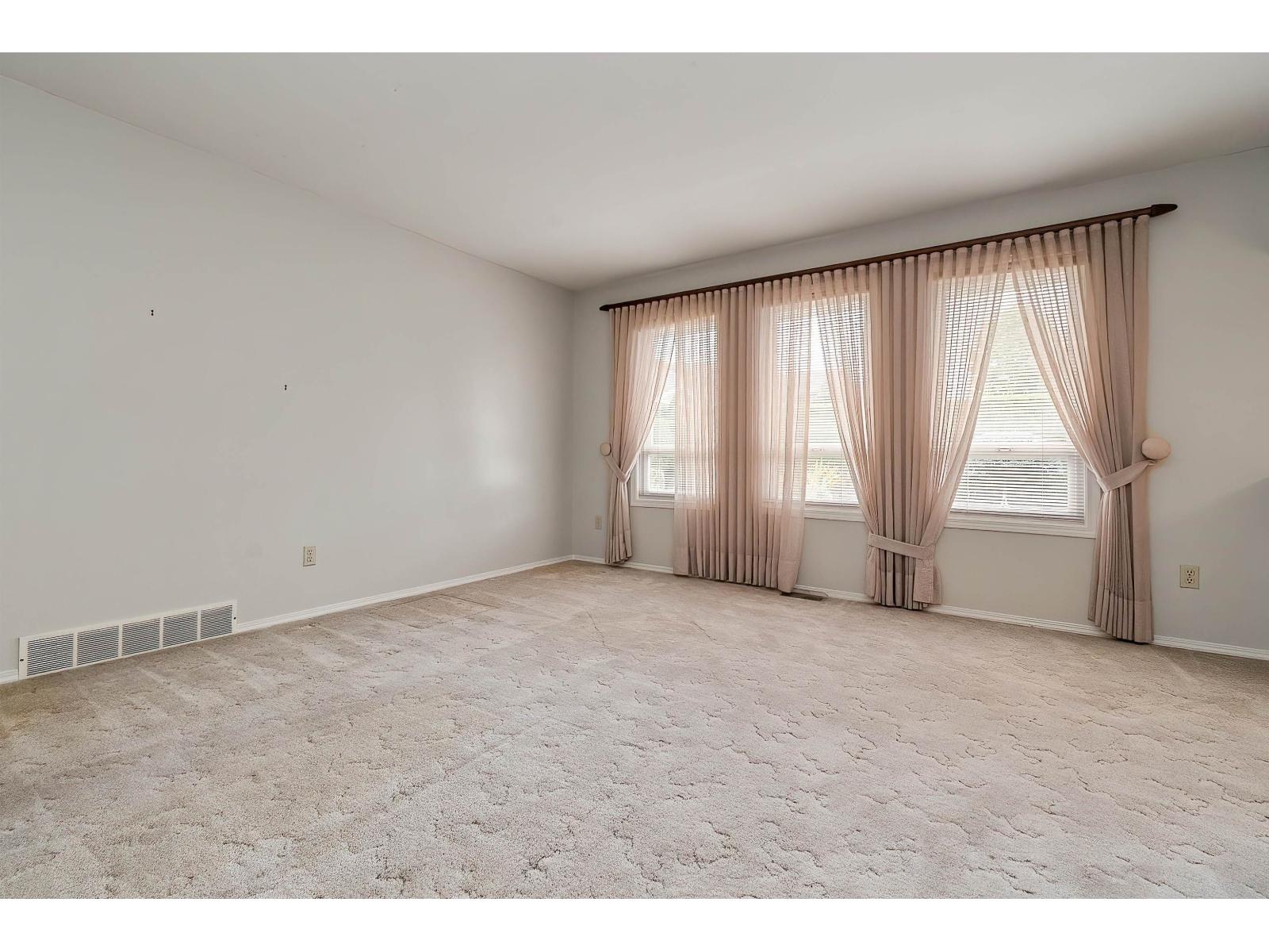 46634 ELLIOTT AVENUE, Fairfield Island