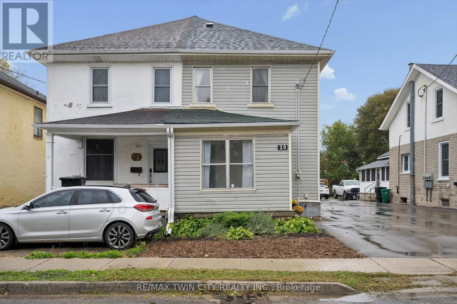29 VICTORIA AVENUE