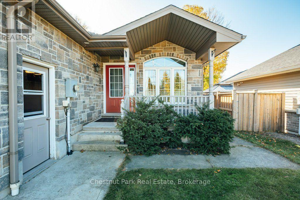 728 ELGIN STREET