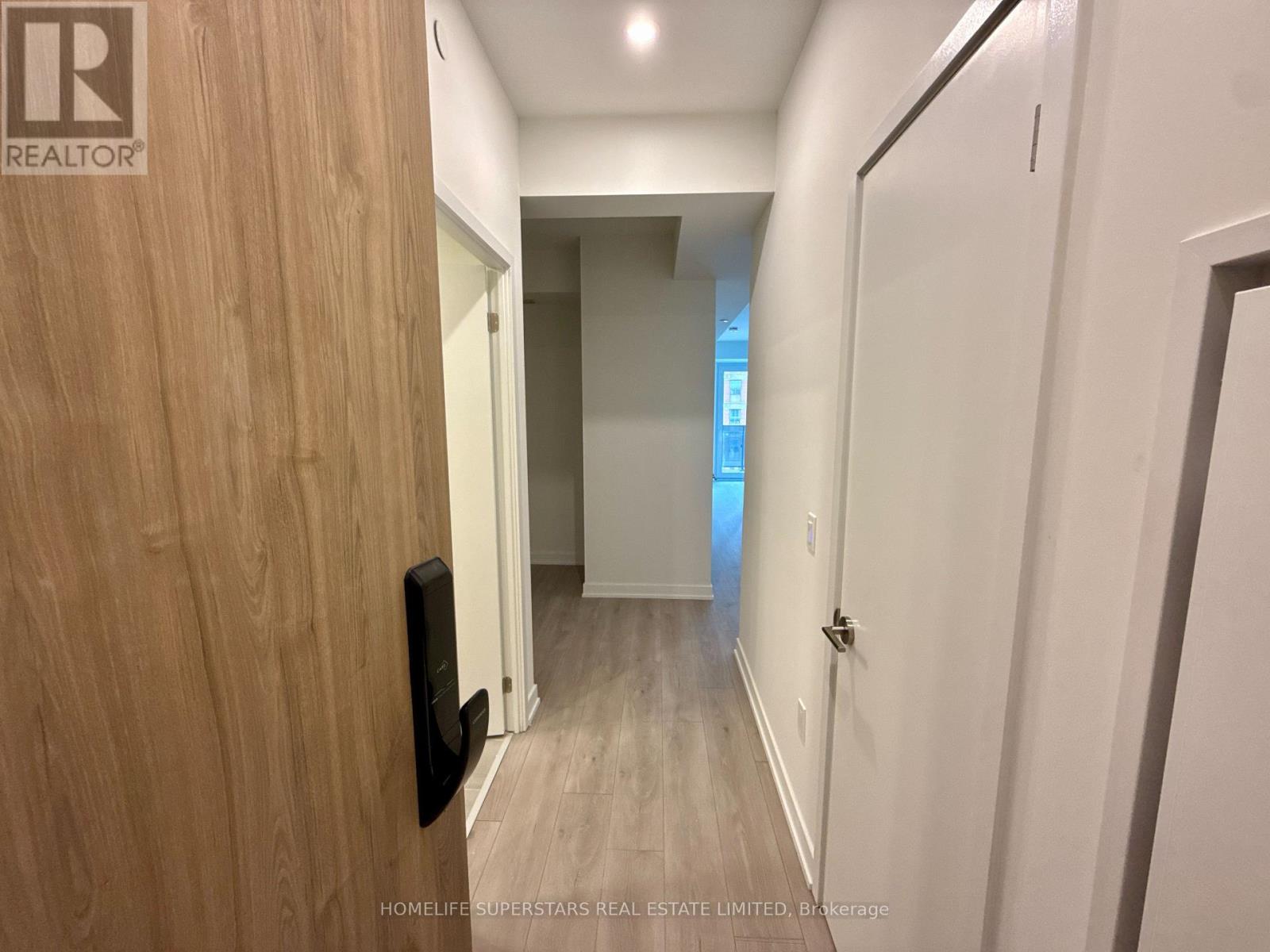 308 - 1 FAIRVIEW ROAD E