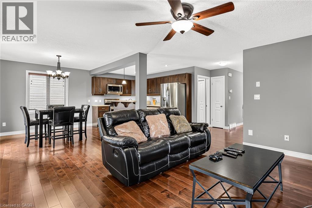 1028 ALBERNI Road