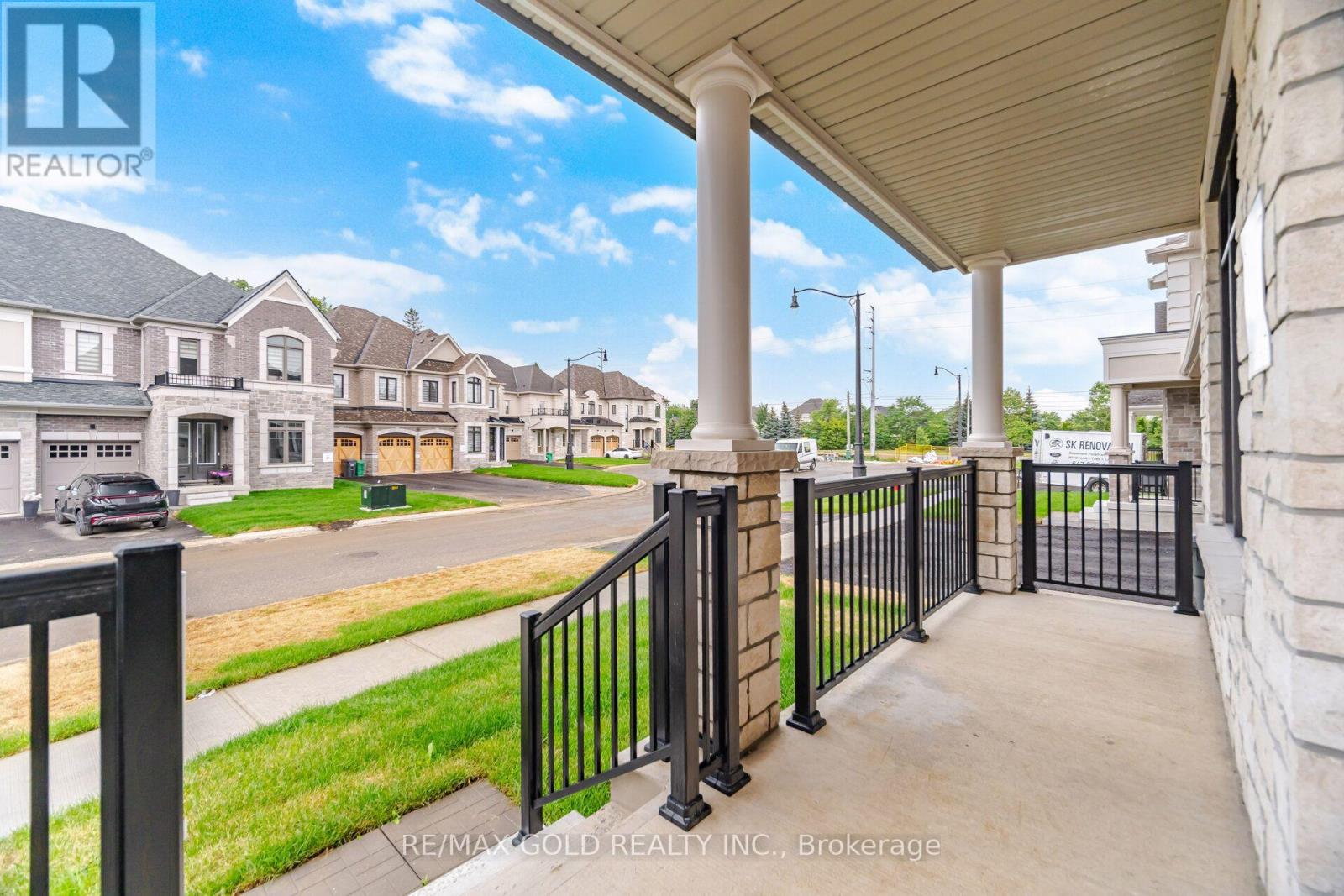 17 MOSSWOOD TRAIL