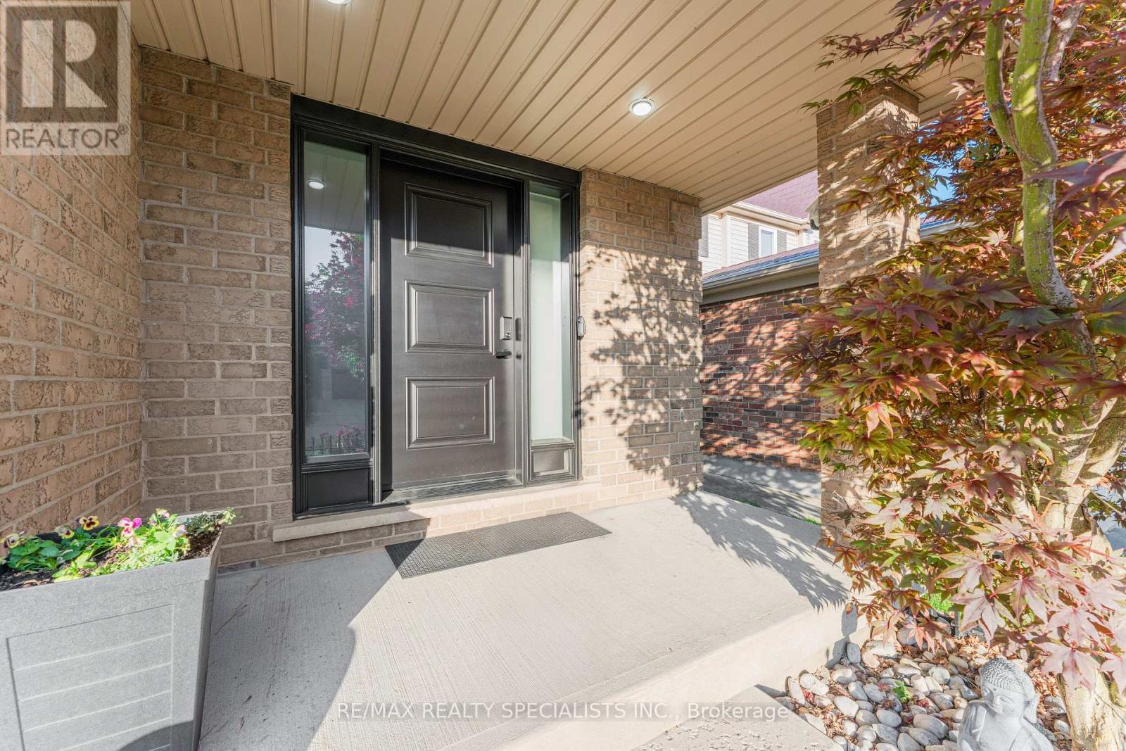 71 MCFARLANE DRIVE