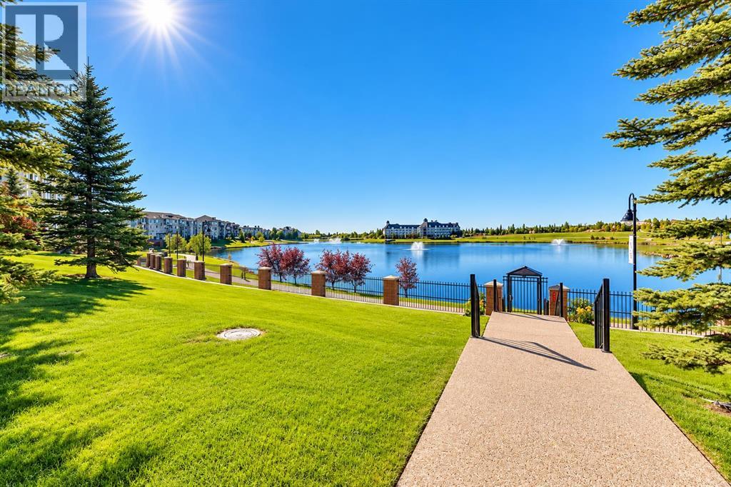 110, 162 Country Village Circle NE