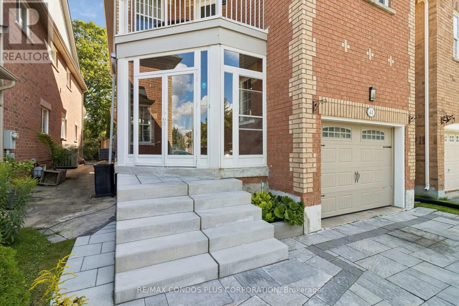 41 MAROON DRIVE