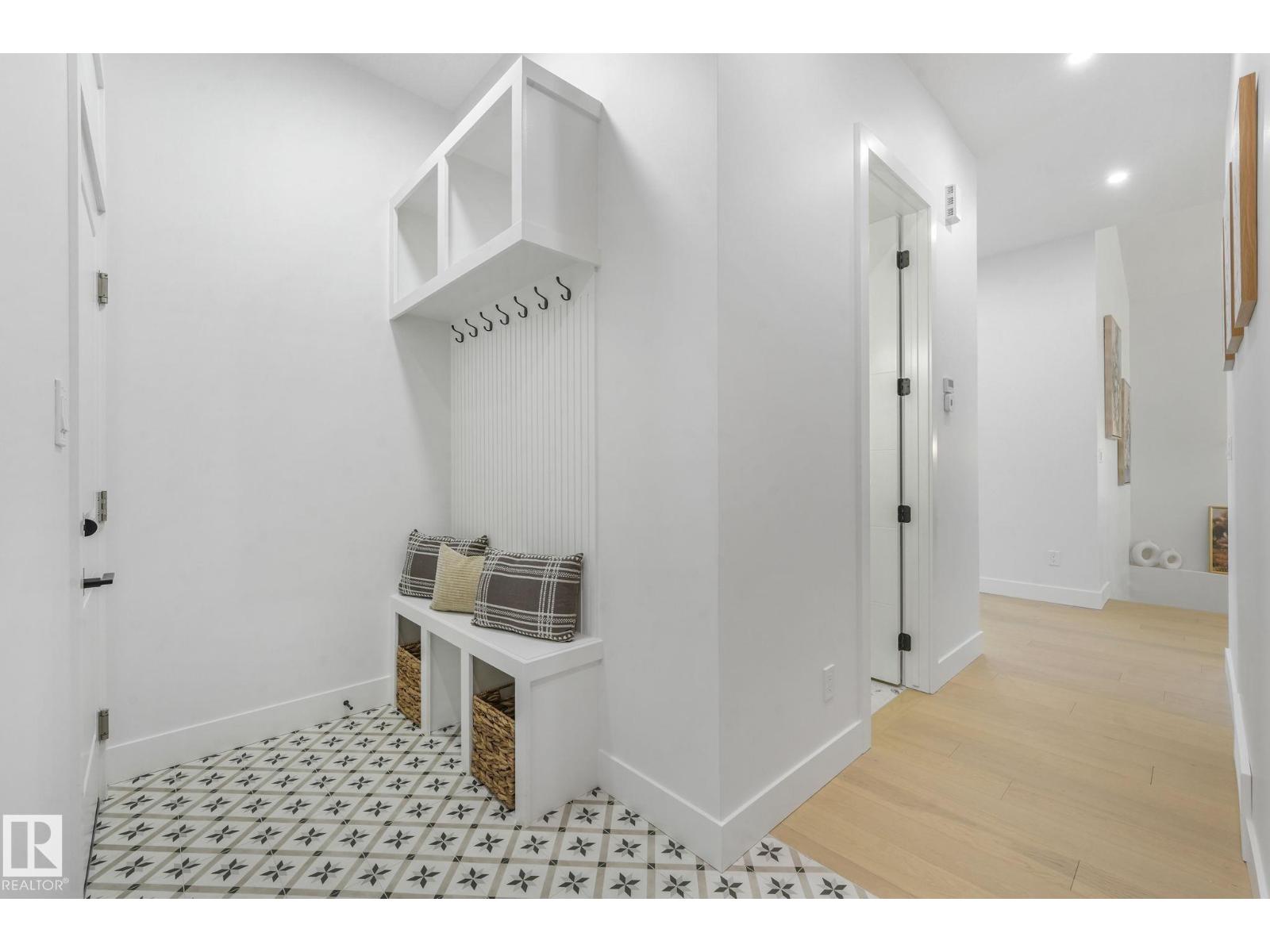 120 Ravenshire Wynd