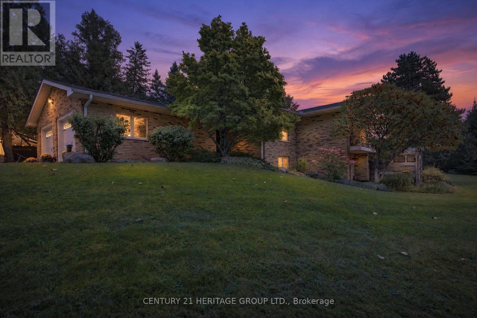 1 ARTHUR EVANS CRESCENT