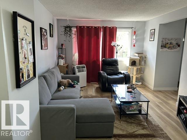 51 Mcleod PL NW