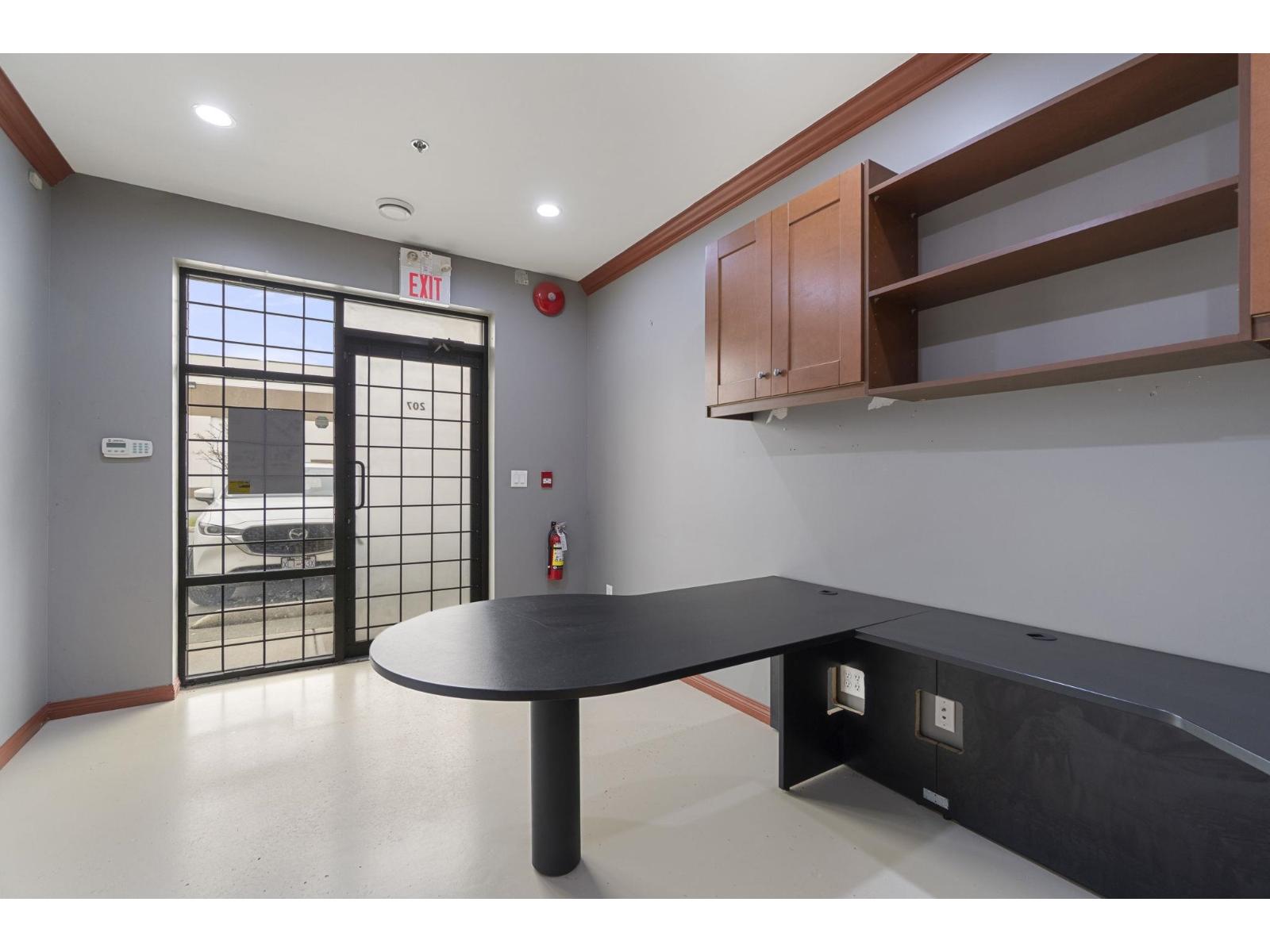 207 7261 RIVER PLACE