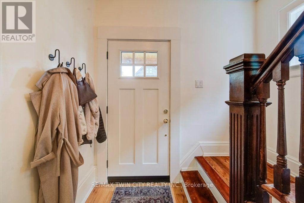 22 WHITNEY PLACE