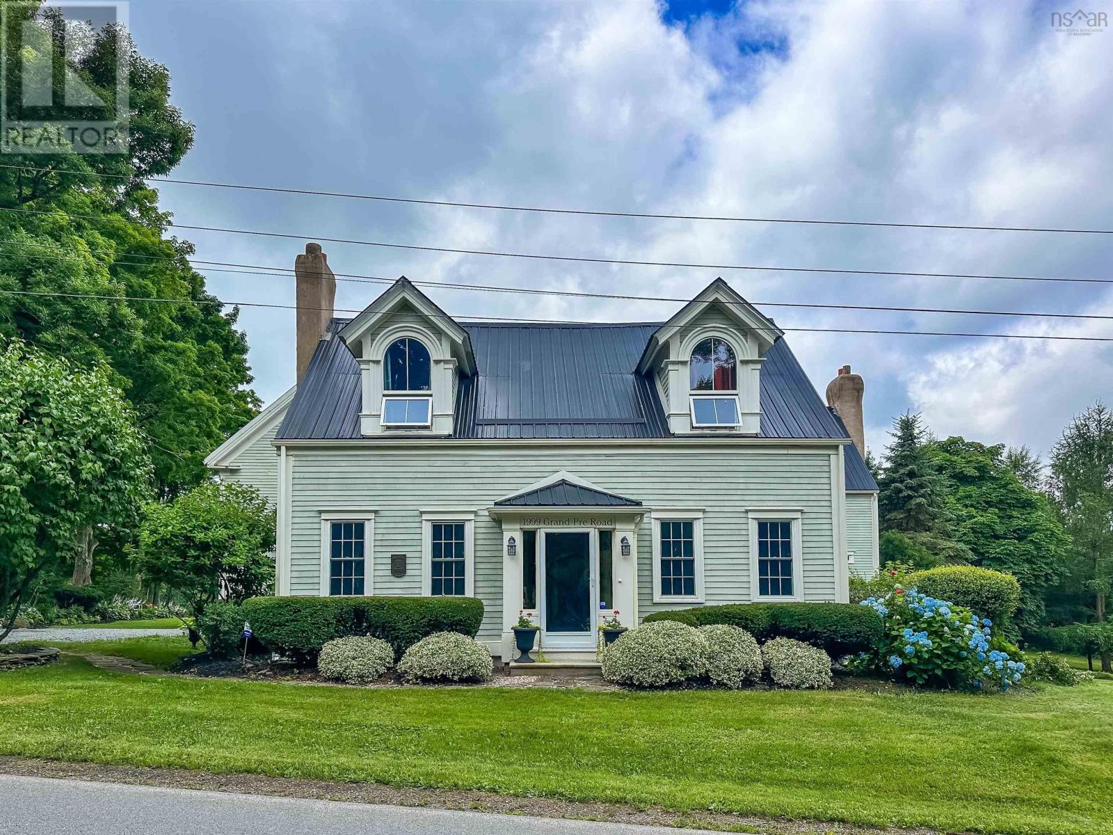 1999 Grand Pre Road - Photo 2