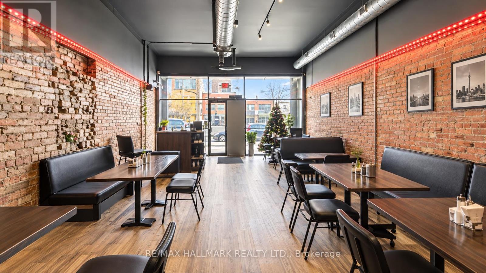 185-187 KING STREET E