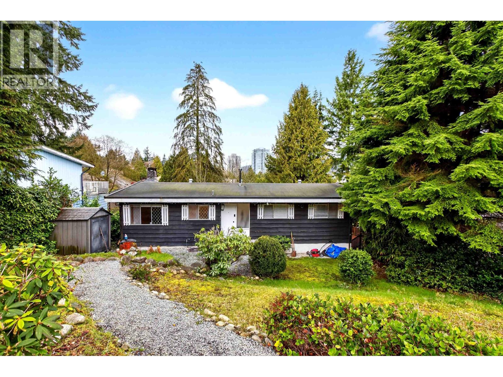 3362 VIEWMOUNT DRIVE