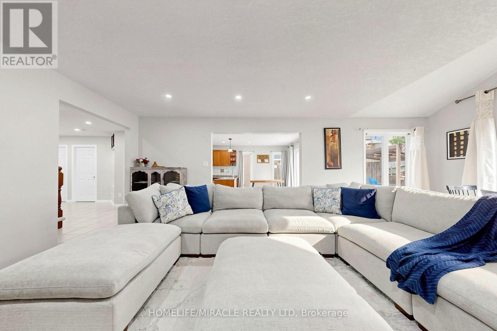 378 MOUNTAIN LAUREL CRESCENT