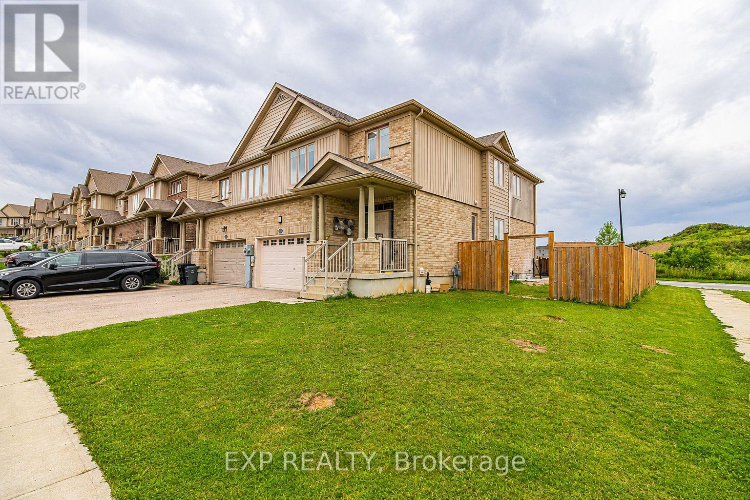 LOWER - 485 AVENS STREET
