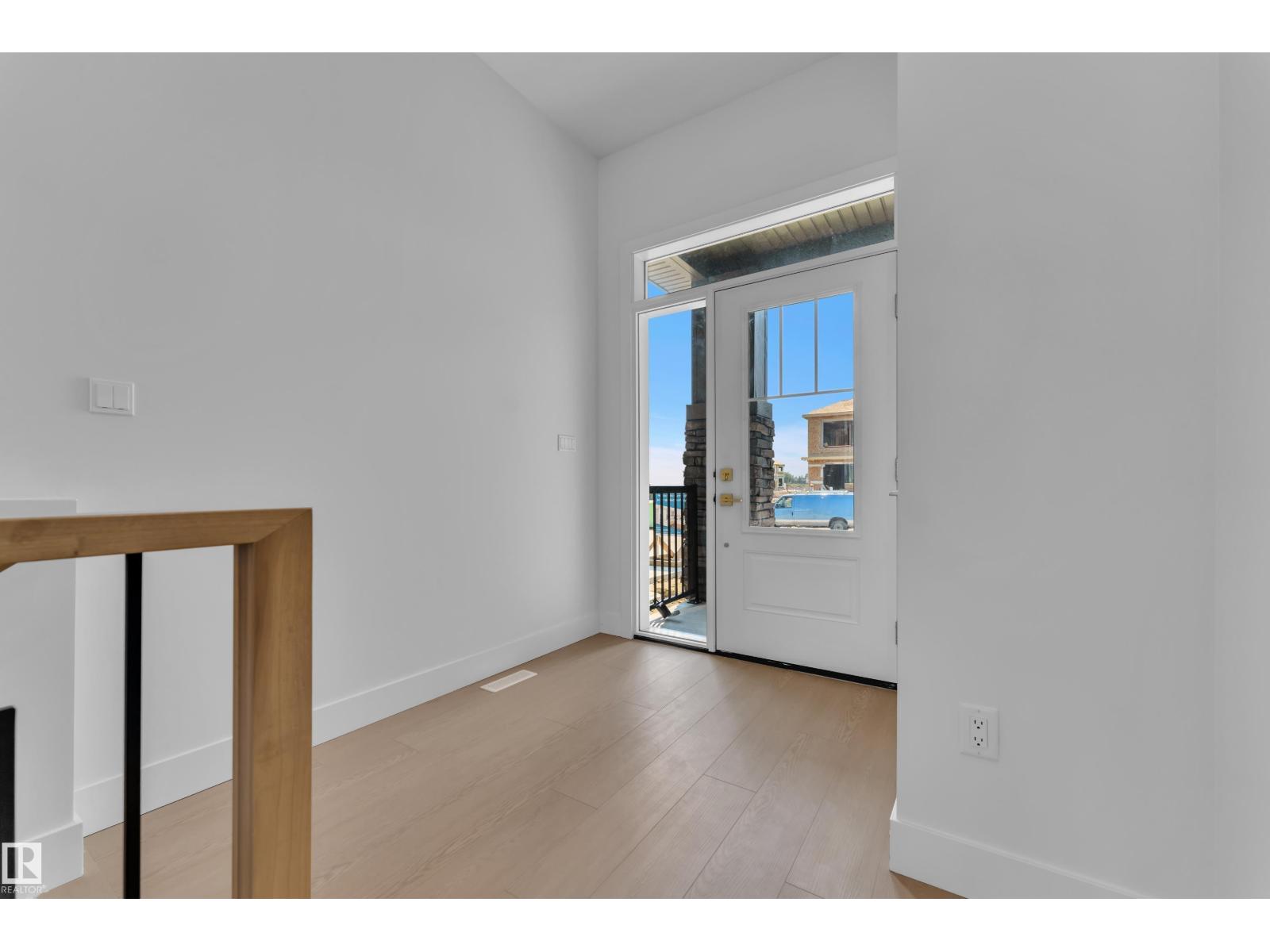 264 Falcon Crescent