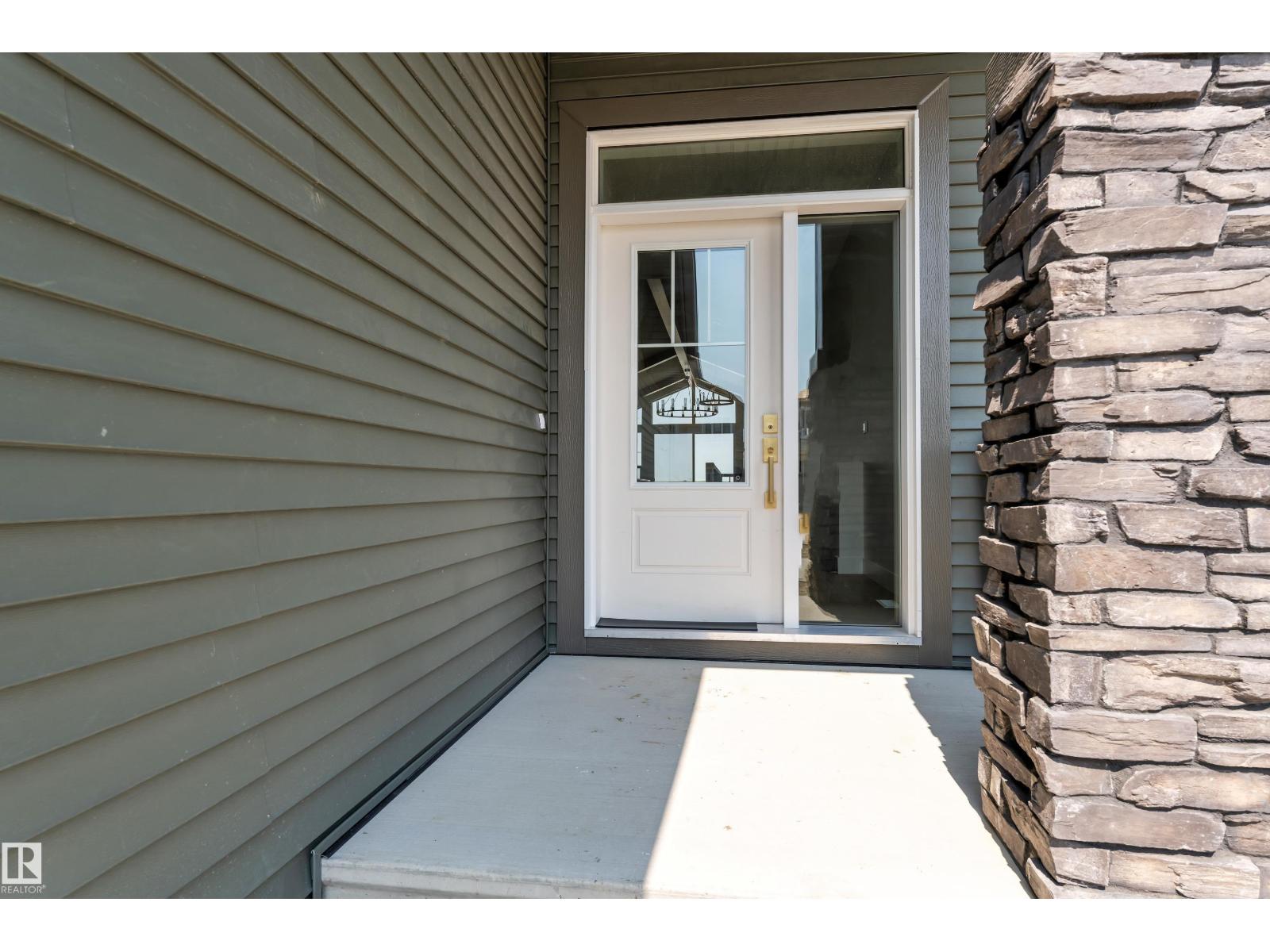 264 Falcon Crescent