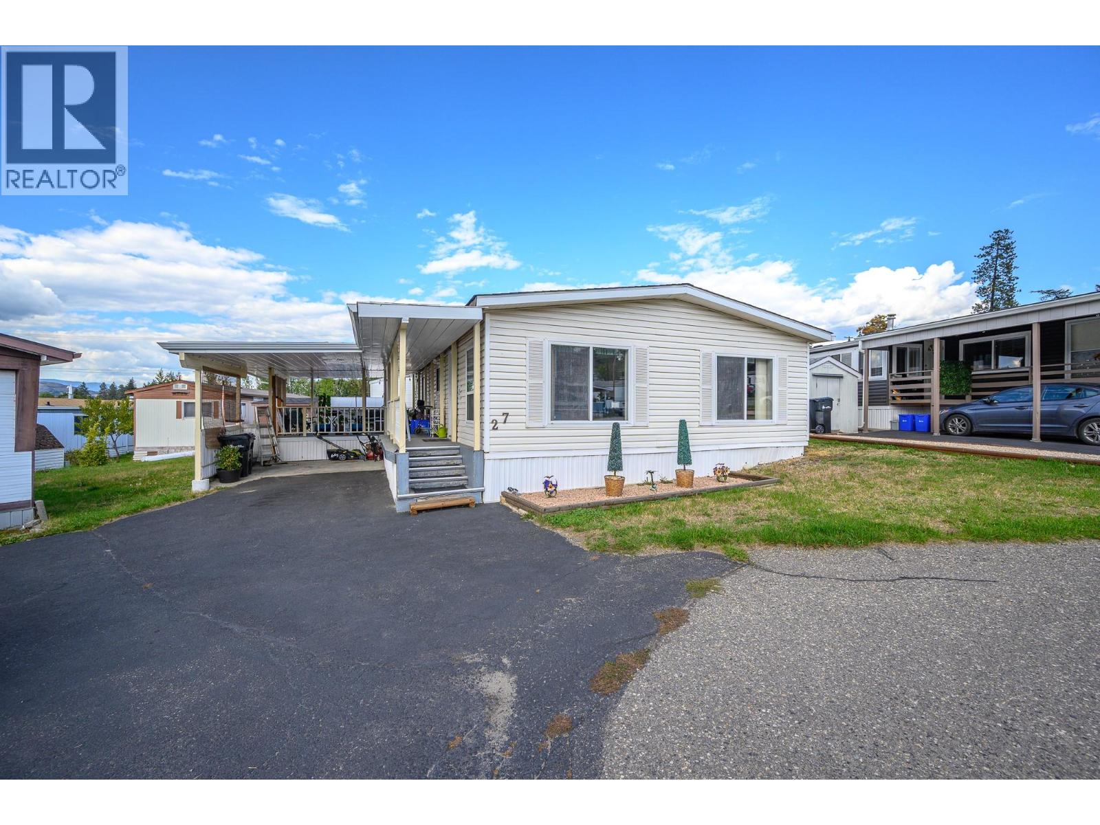 1600 43 Avenue Unit# 27