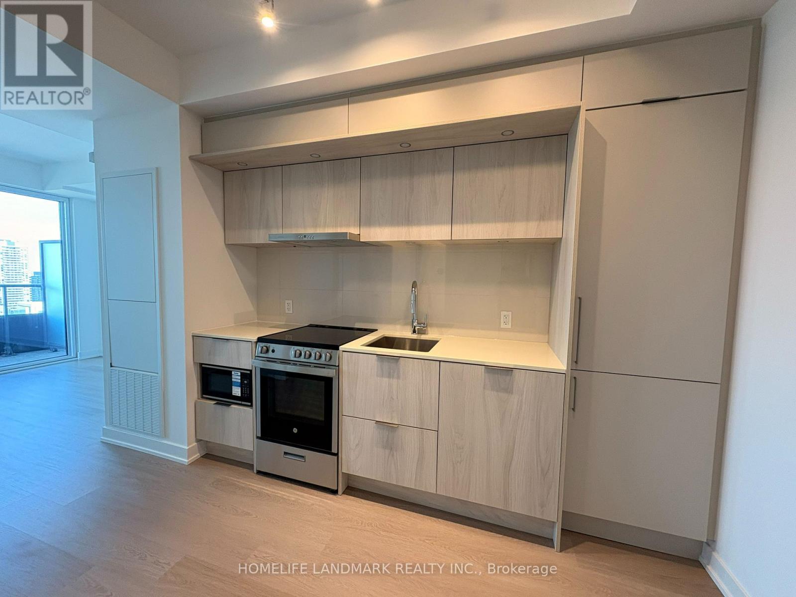 4203 - 448 BURNHAMTHORPE ROAD W