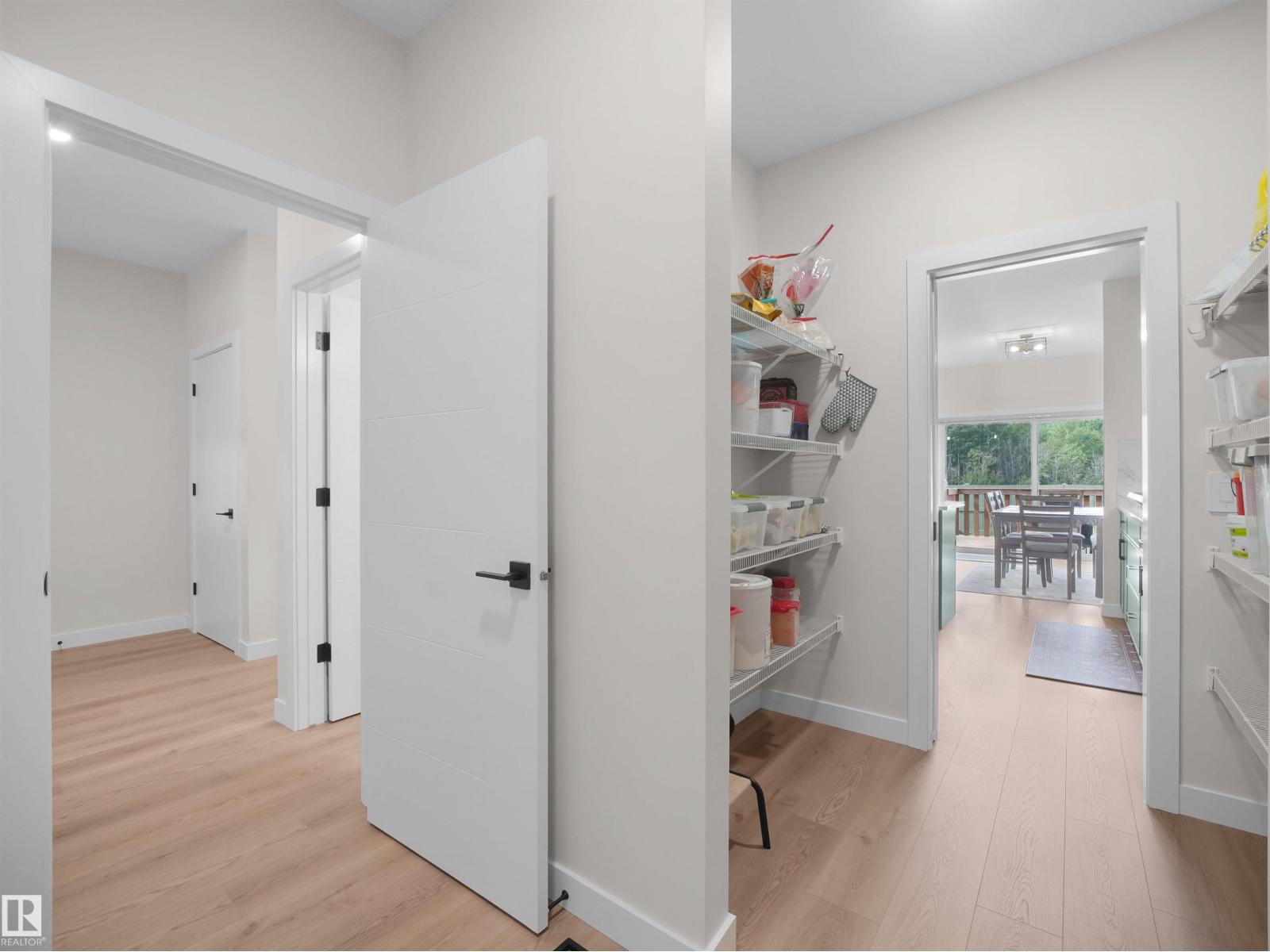 3724 214 ST NW