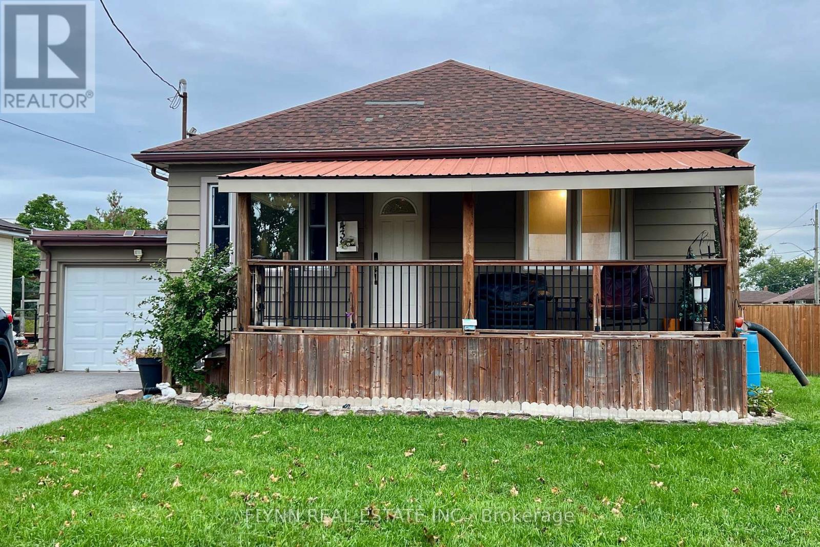 438 BELL STREET
